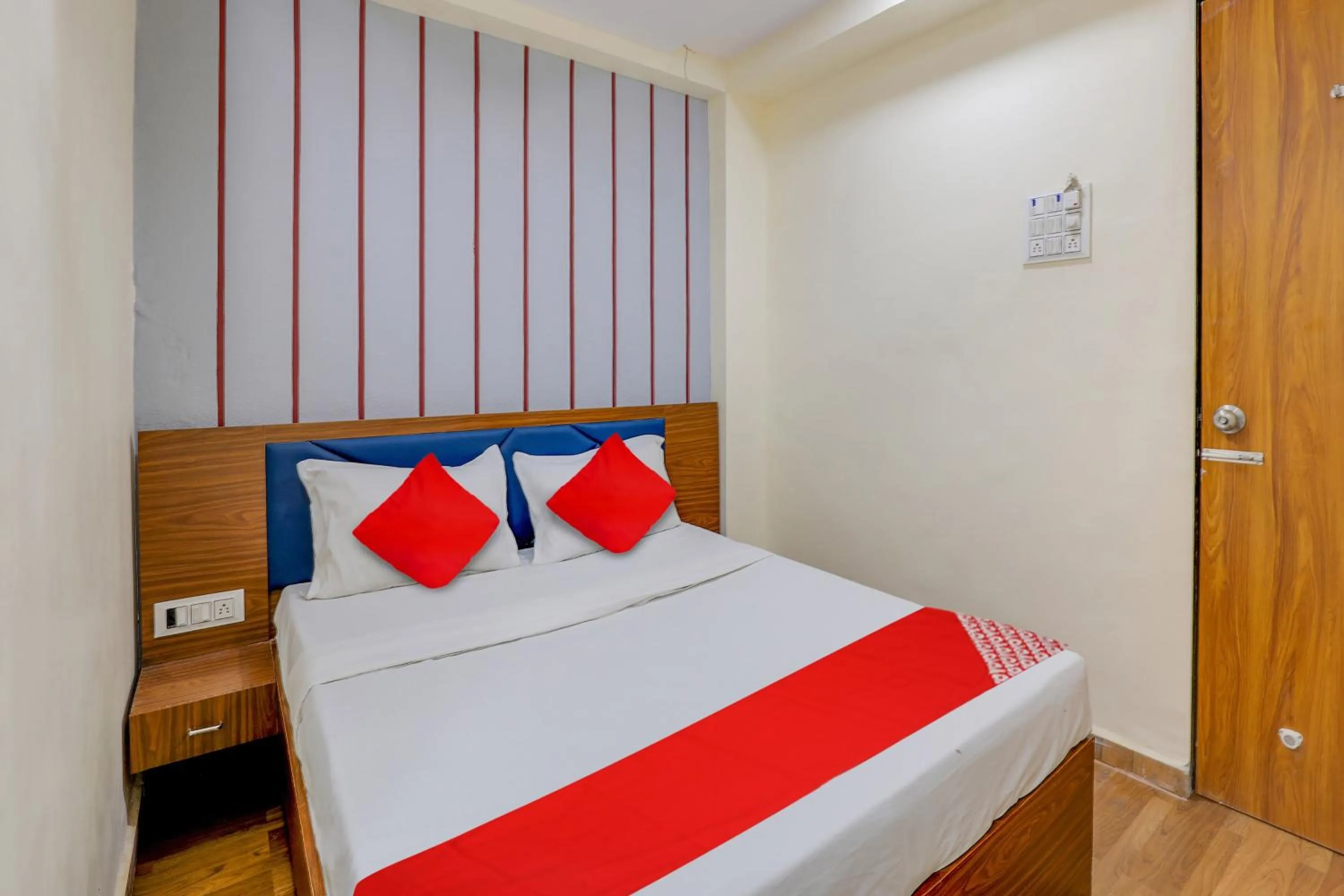 Bedroom, Bed in Hotel O Lotus