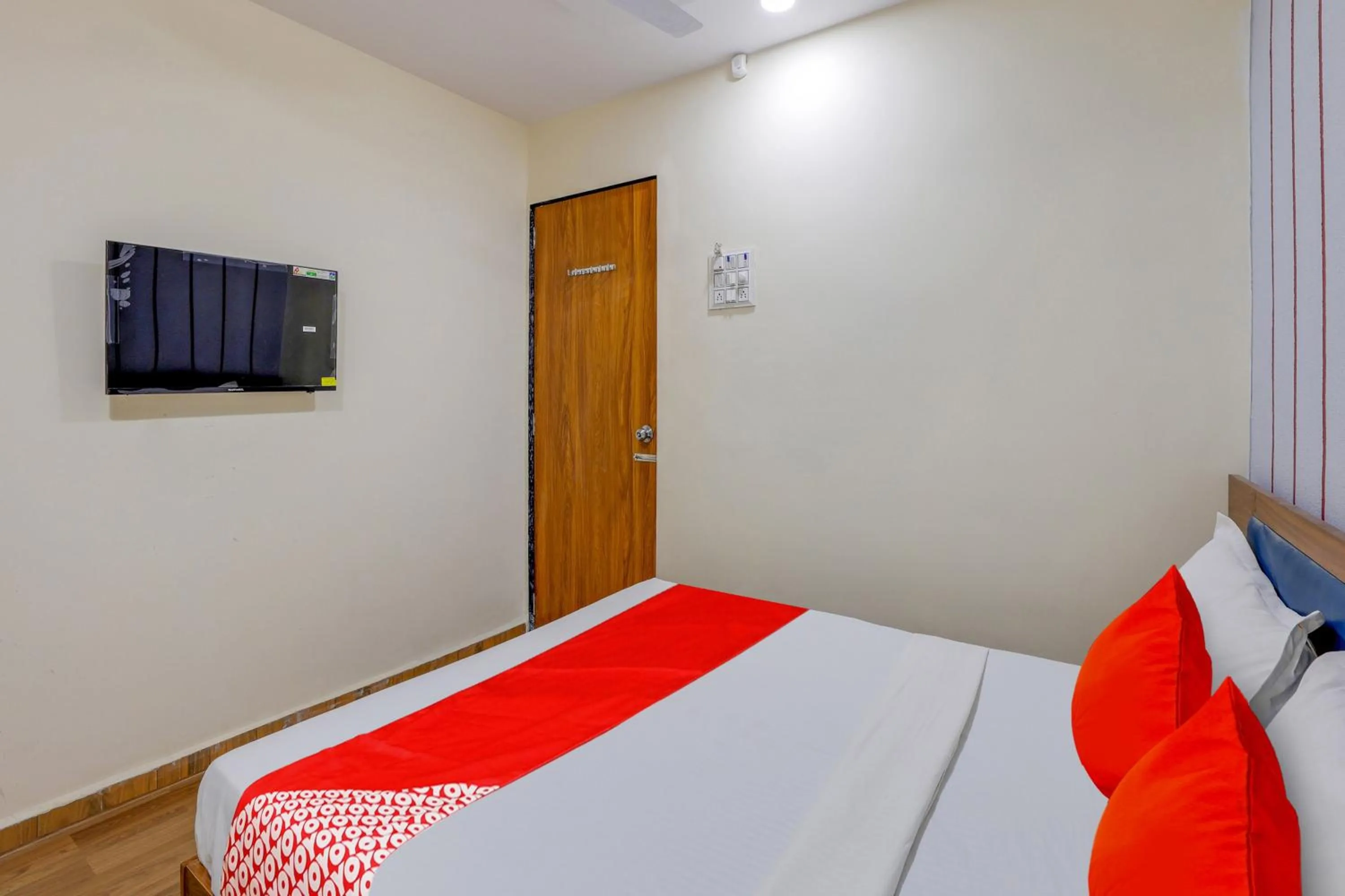 Bedroom, Bed in Hotel O Lotus