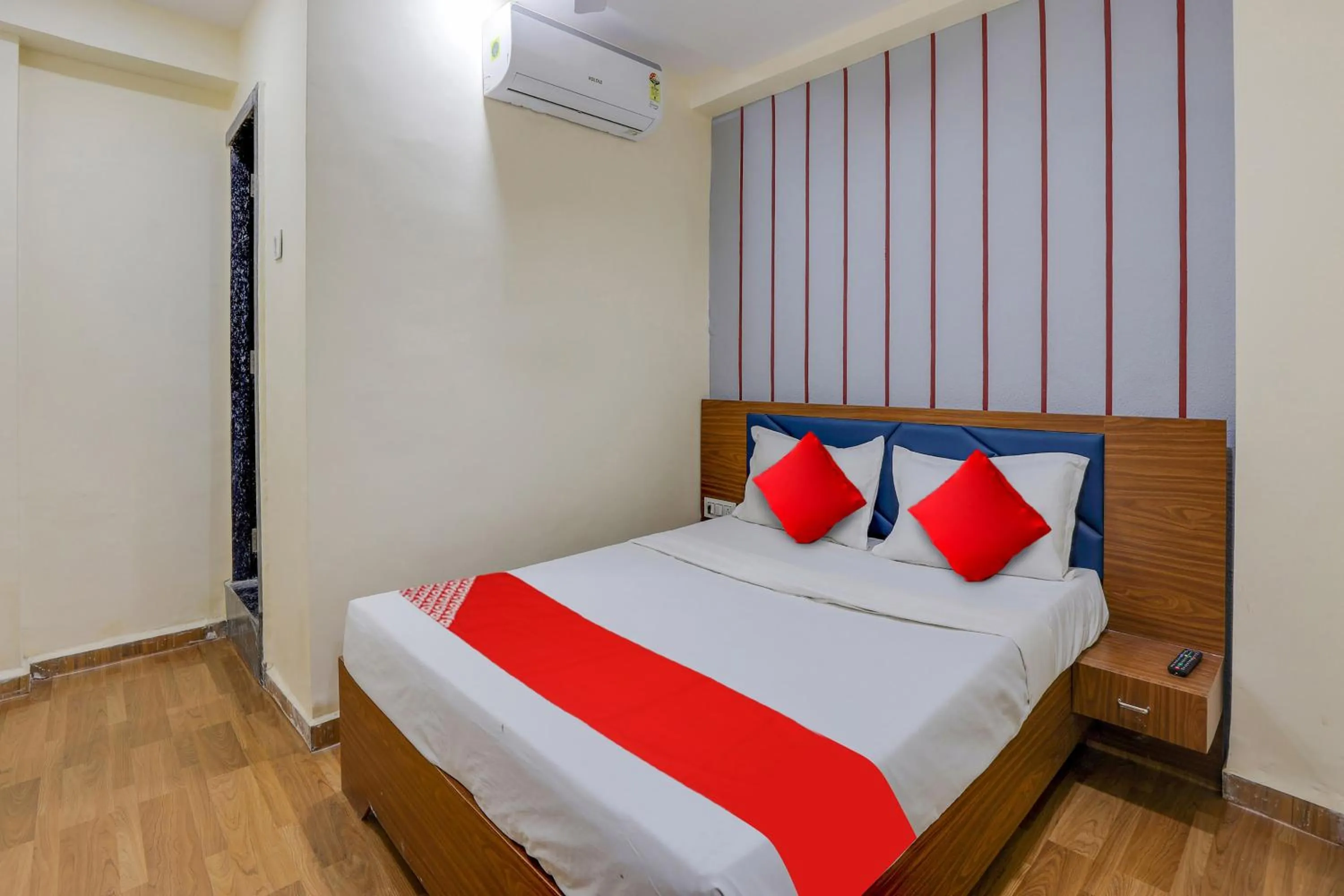 Bedroom, Bed in Hotel O Lotus