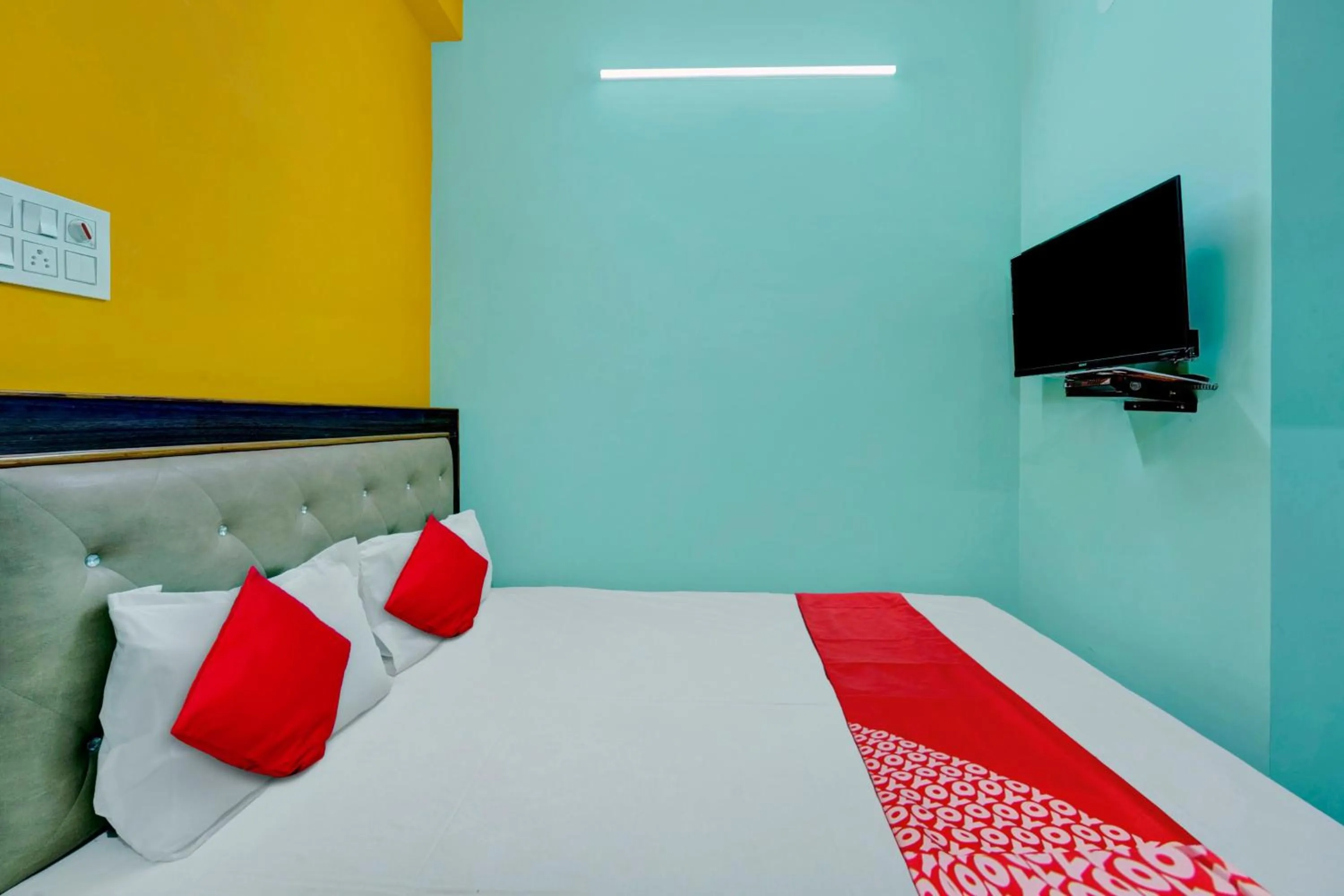 Bedroom, Bed in Hotel O Savera