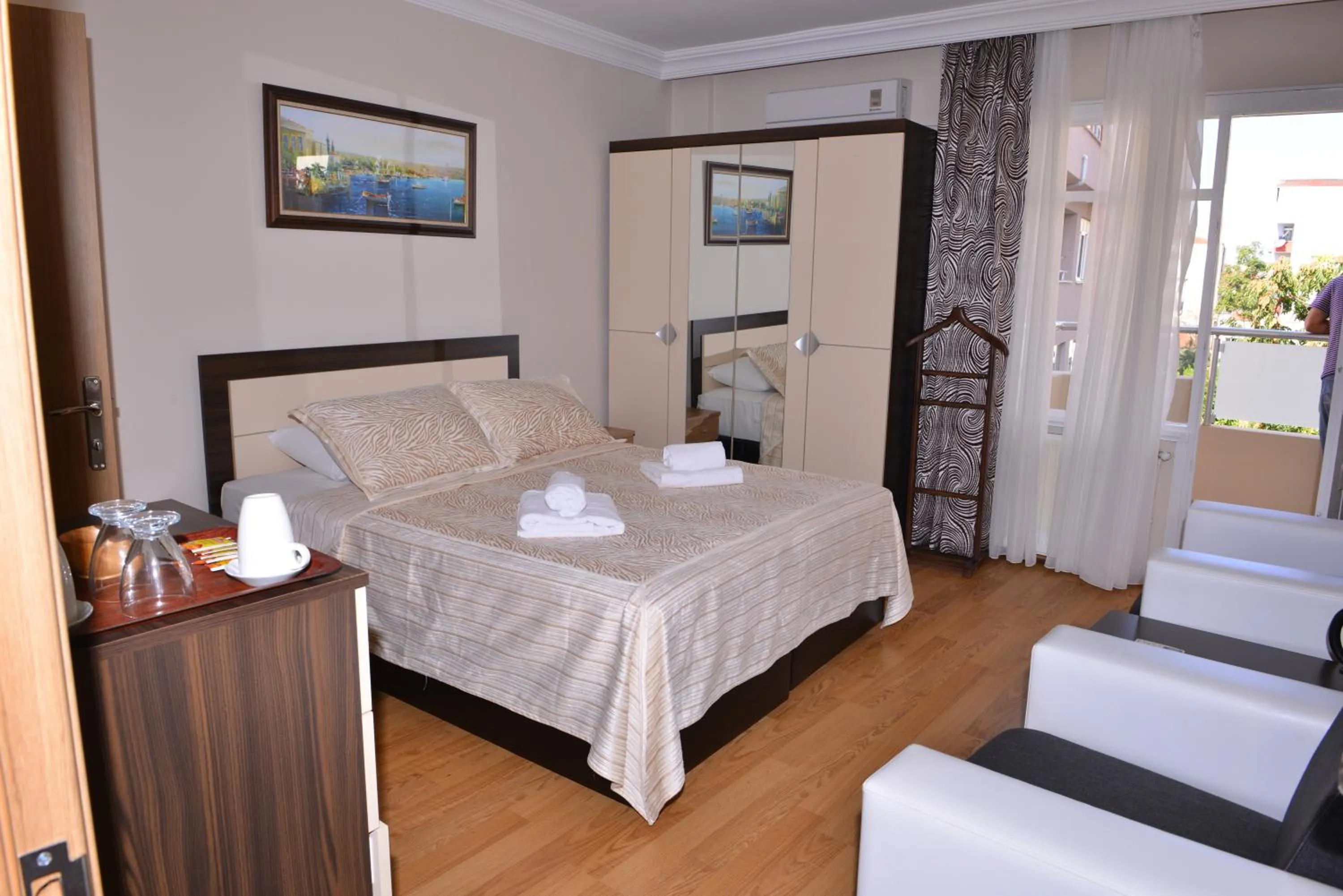 Photo of the whole room, Bed in Emsa Otel Maltepedeki Eviniz