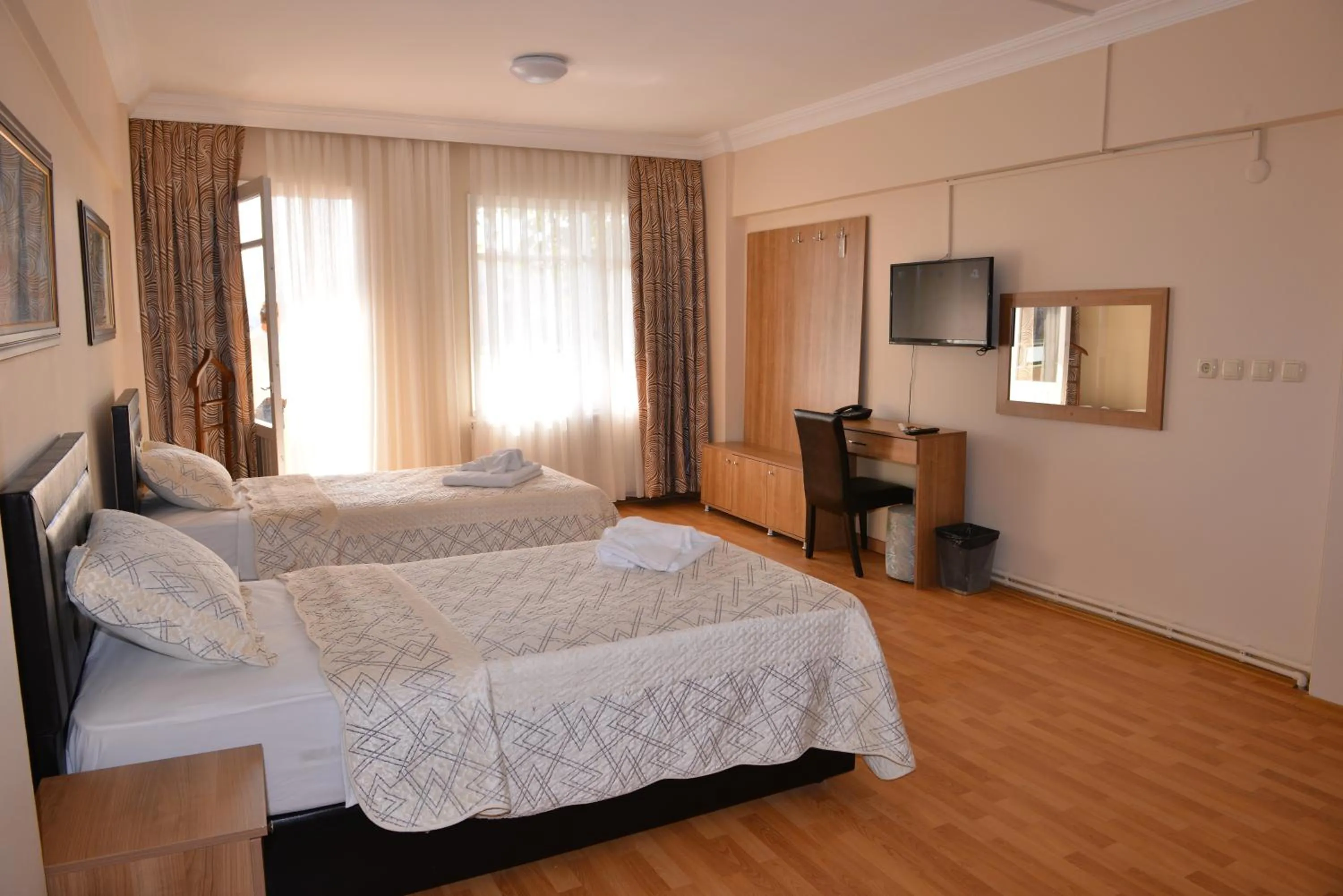 Photo of the whole room, Bed in Emsa Otel Maltepedeki Eviniz