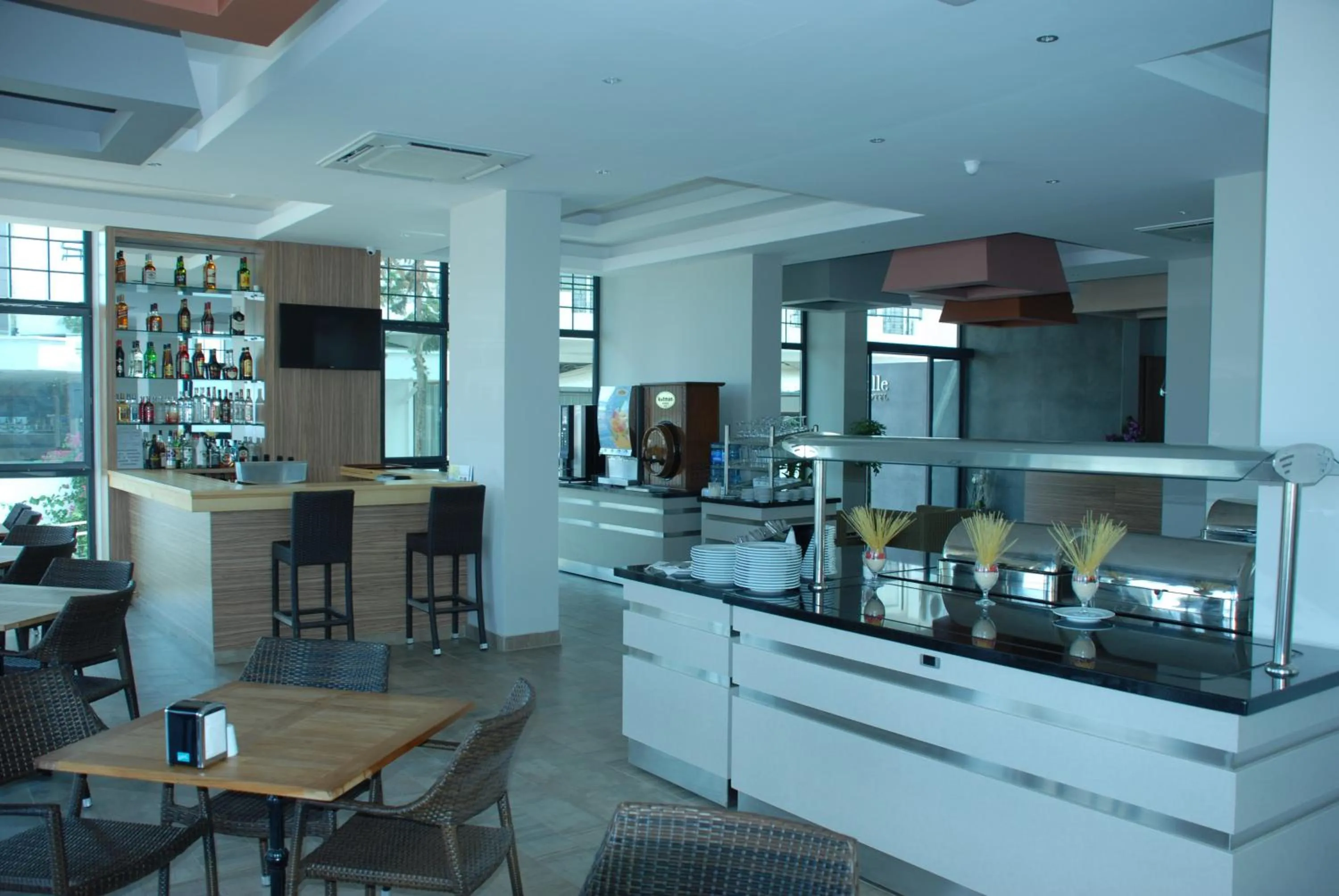 Lounge or bar in Begonville Beach Hotel - Adult Only