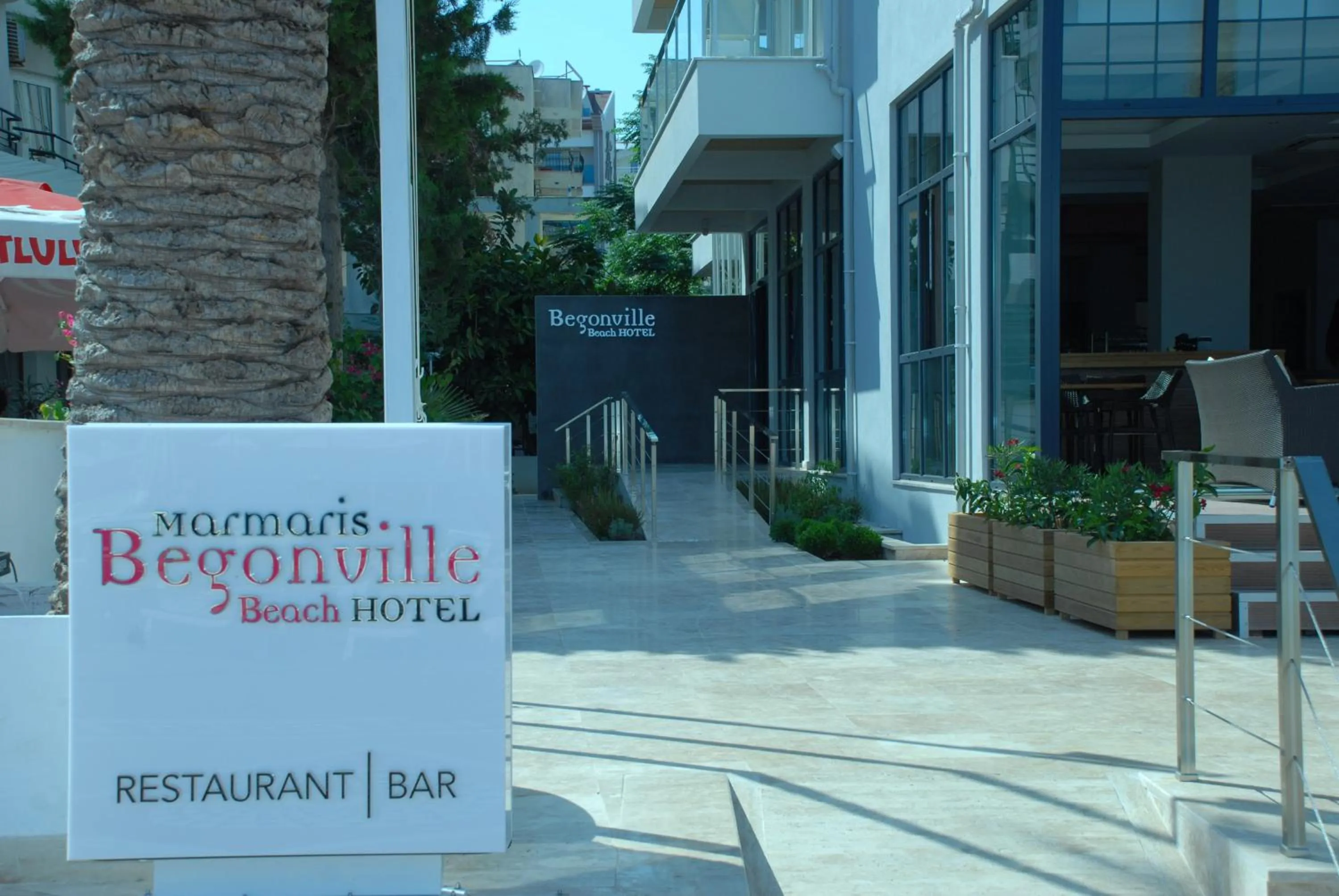 Facade/entrance in Begonville Beach Hotel - Adult Only