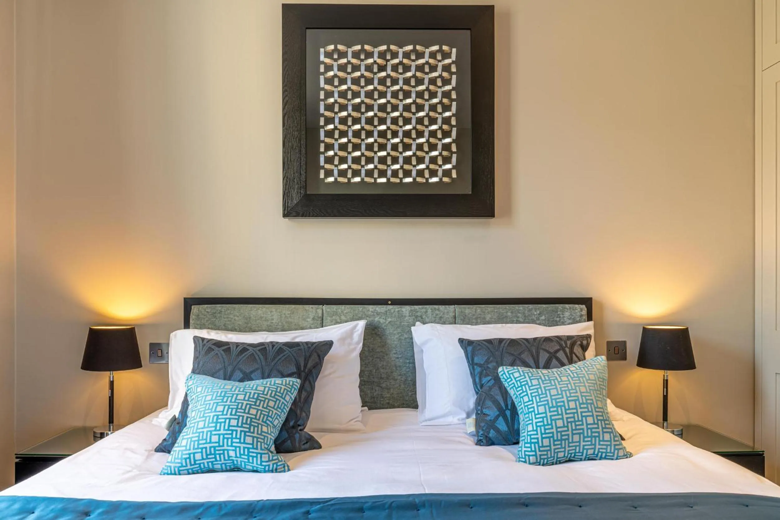 Bedroom in Bath Circle