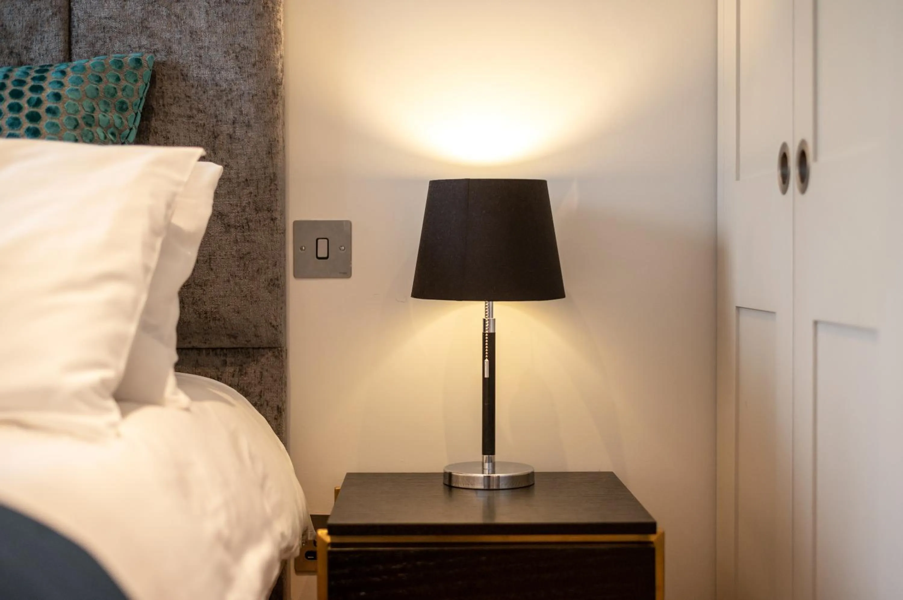 Bedroom in Bath Circle