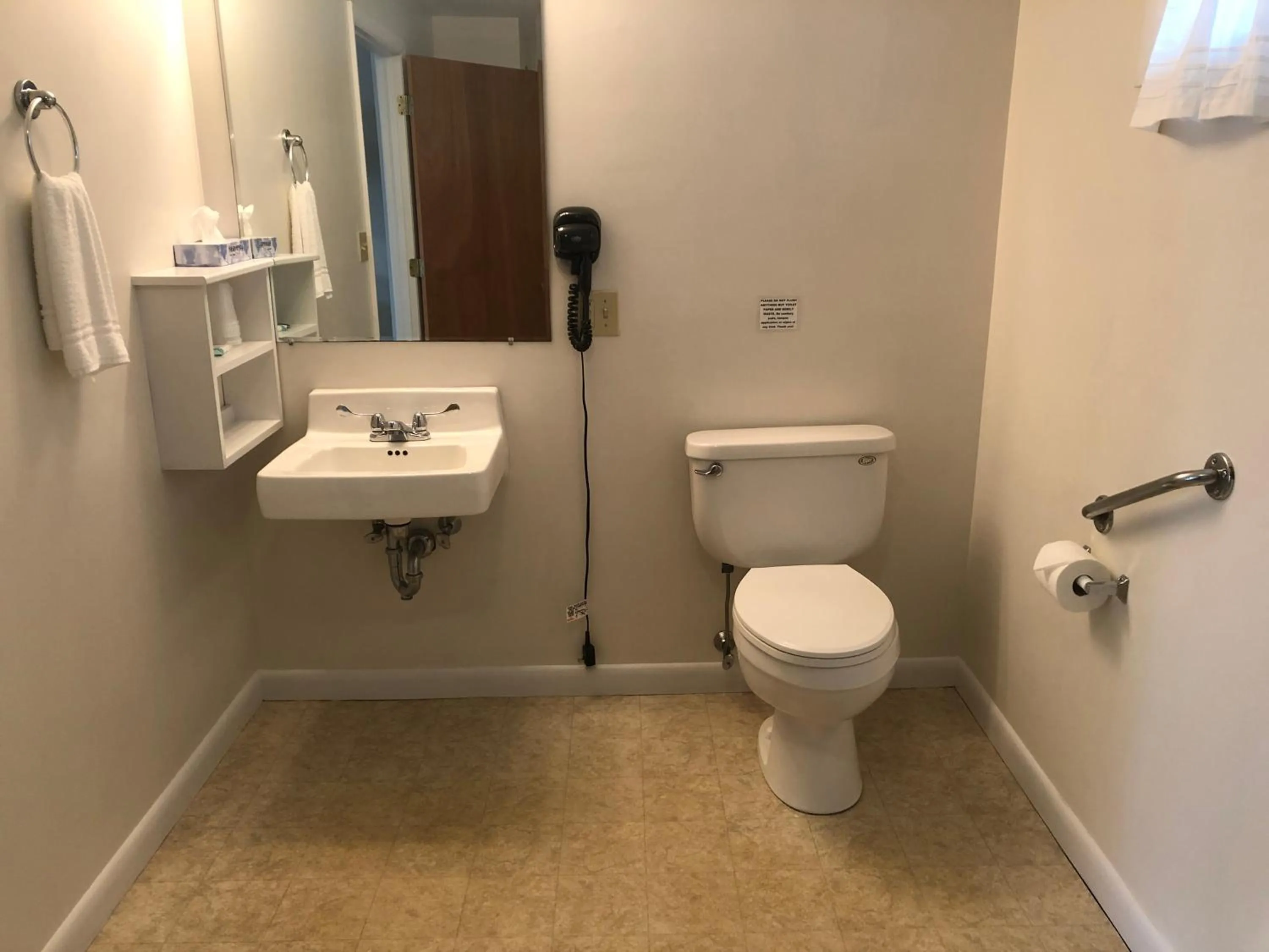 Bathroom in Marcotte Motor Court