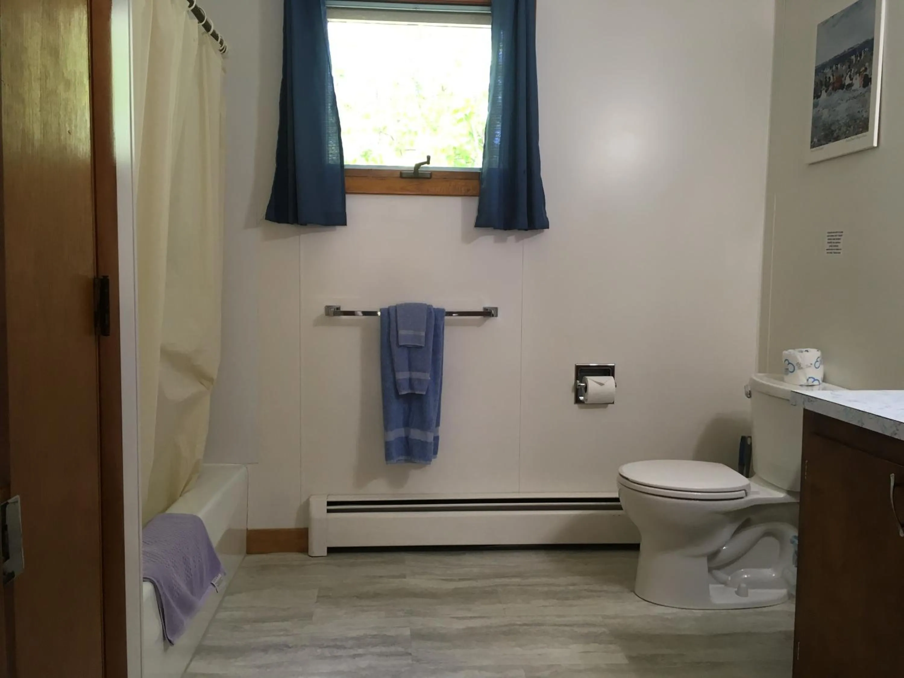 Bathroom in Marcotte Motor Court