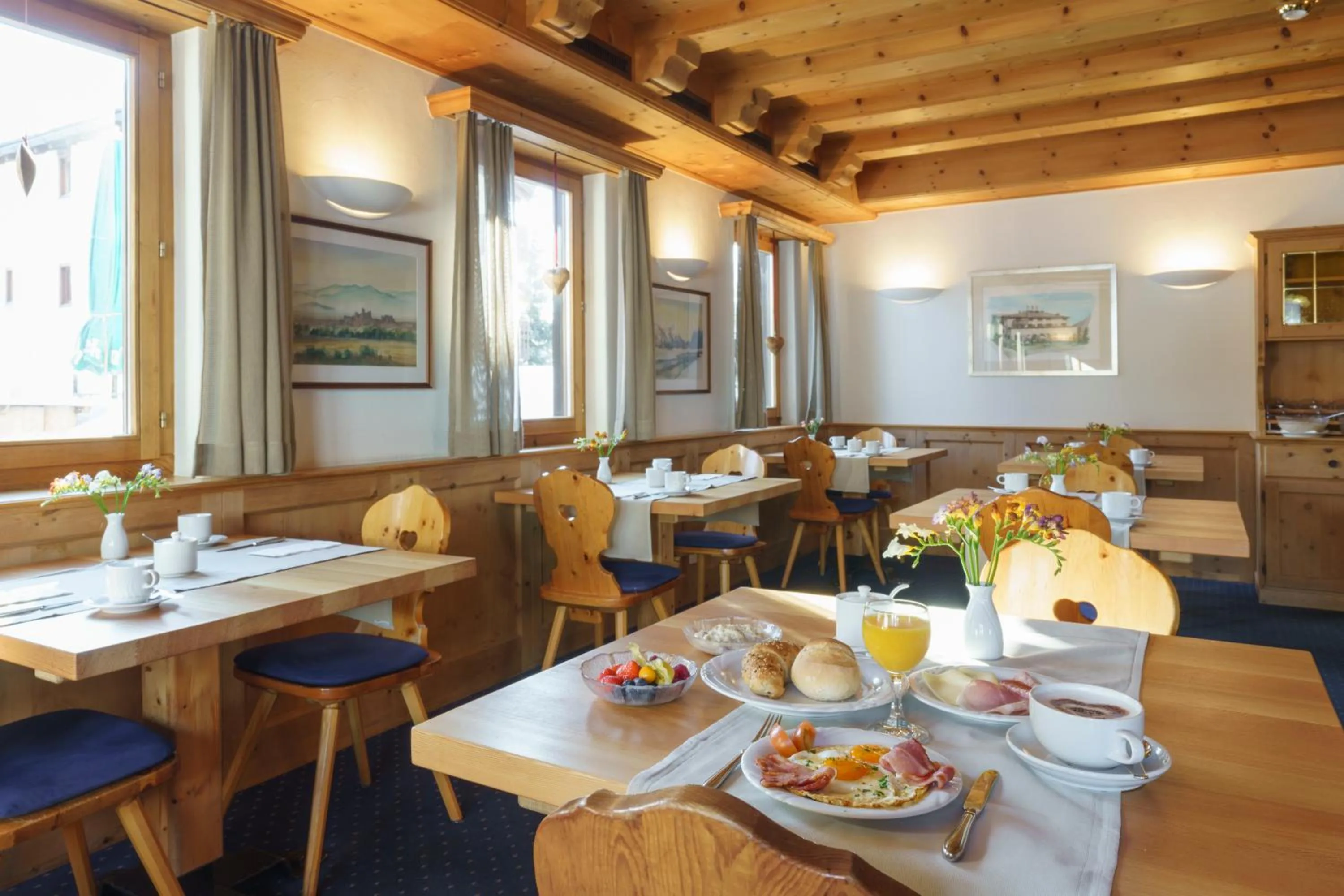 Restaurant/places to eat in Hotel Saluver