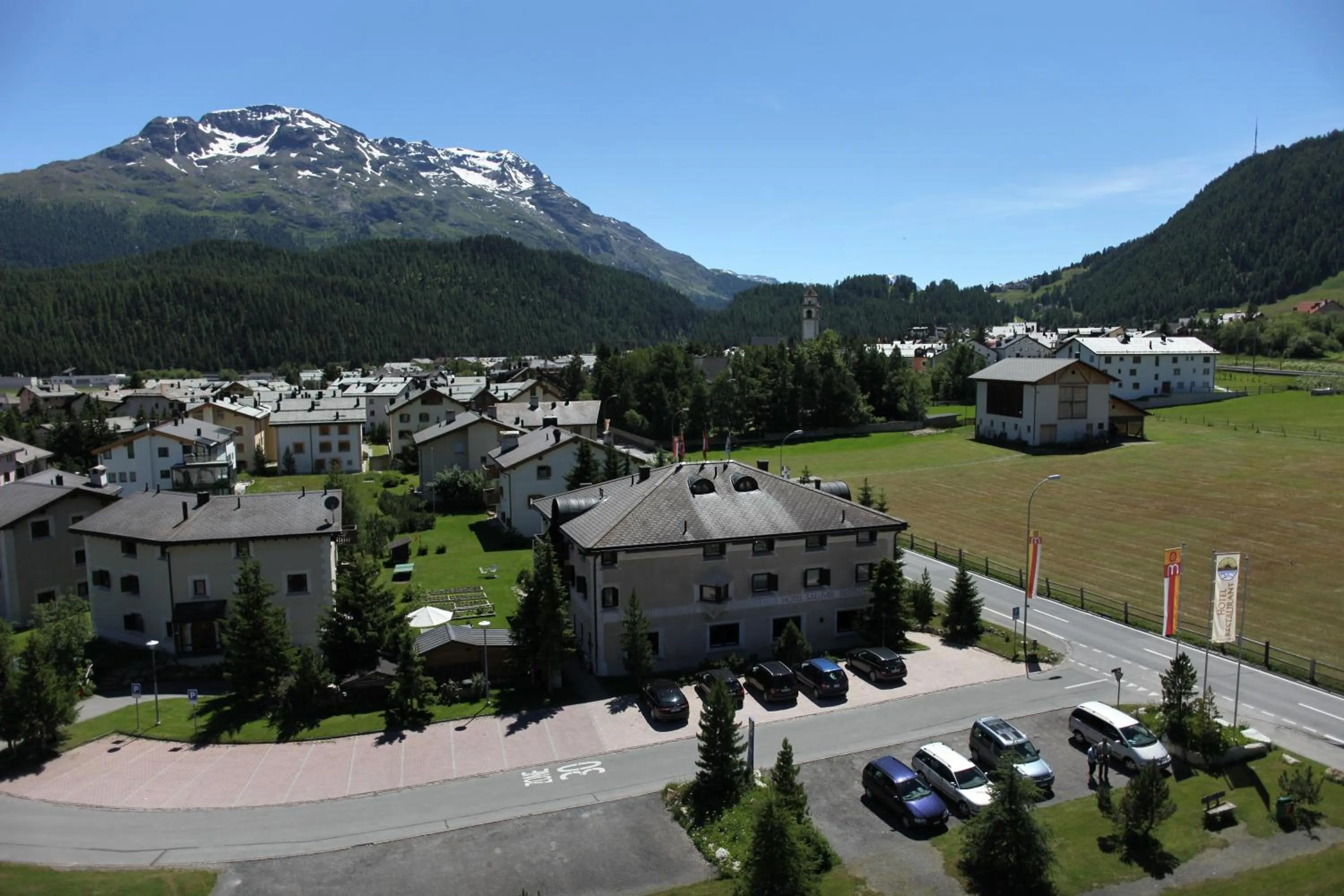 Facade/entrance in Hotel Saluver