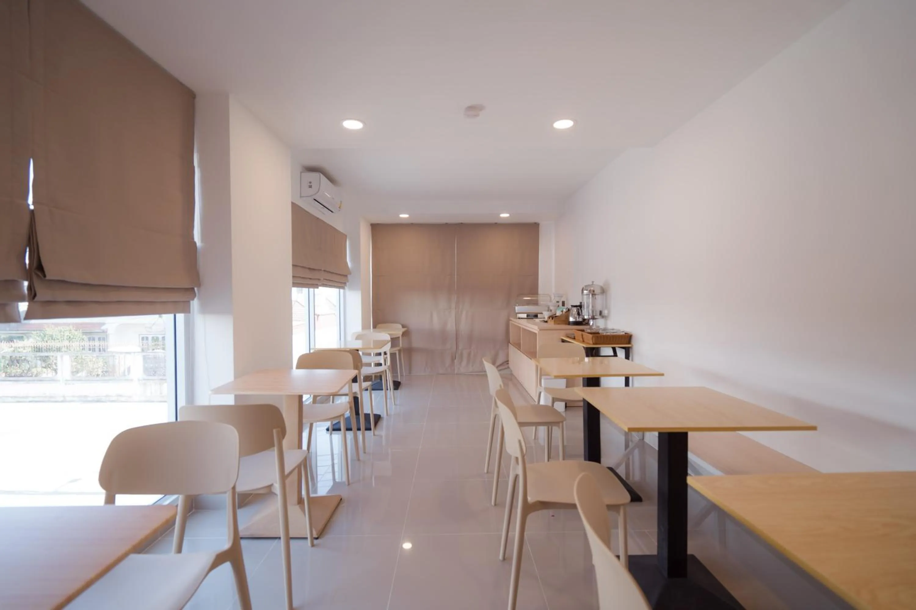 Restaurant/places to eat in SNOW HOUSE Buriram