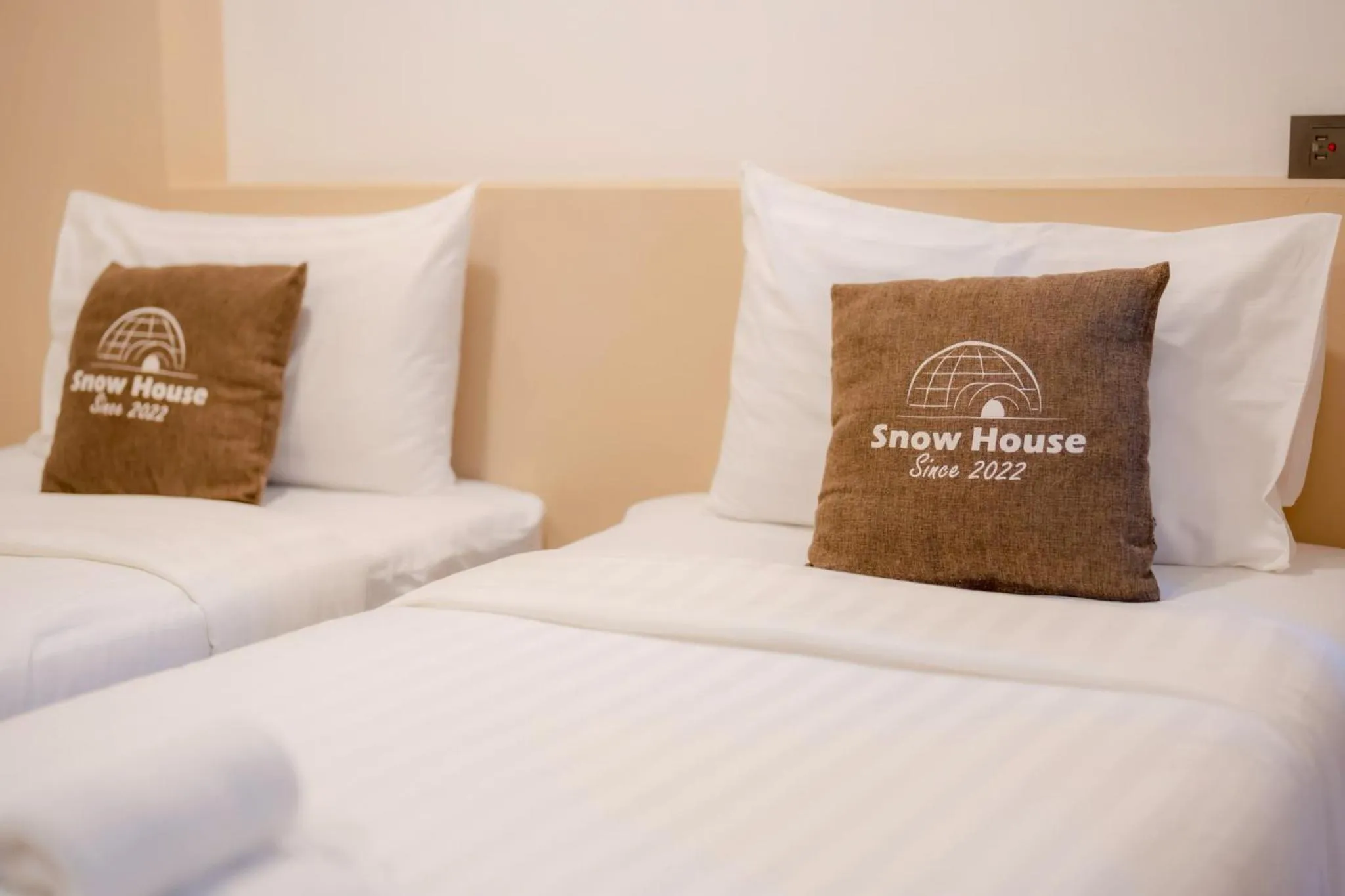 Bed in SNOW HOUSE Buriram