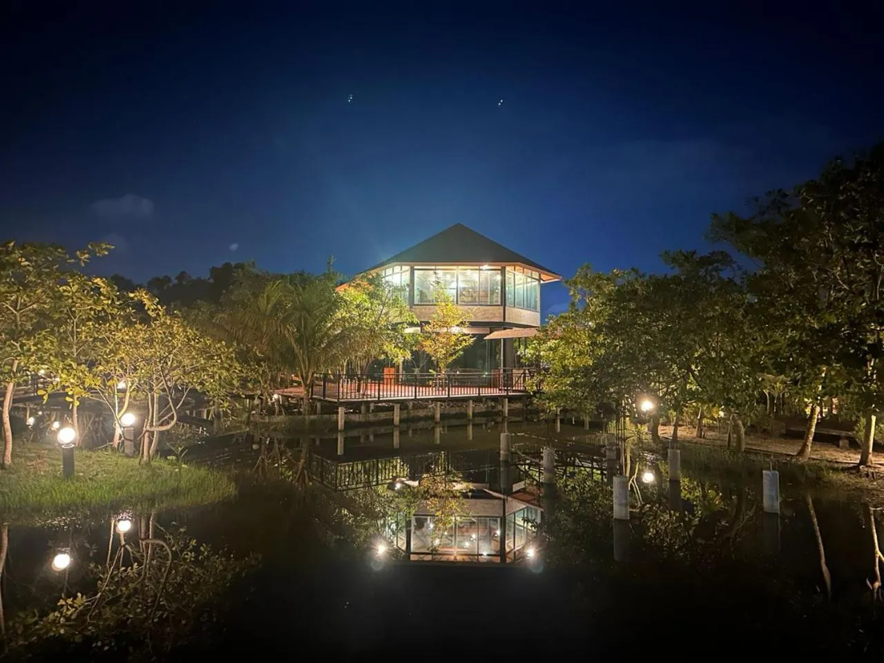Property building in The Beatles Lagoon