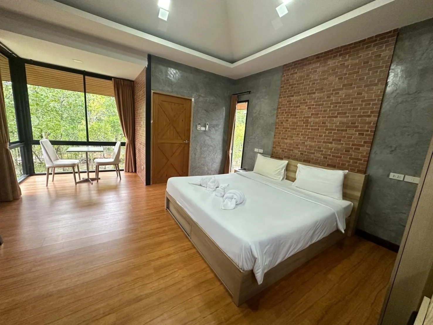 Bed in The Beatles Lagoon