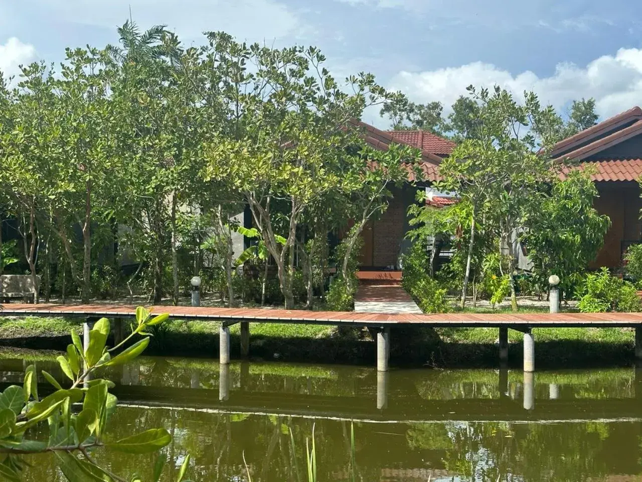 Superior Chalet in The Beatles Lagoon Superior Chalet in The Beatles Lagoon