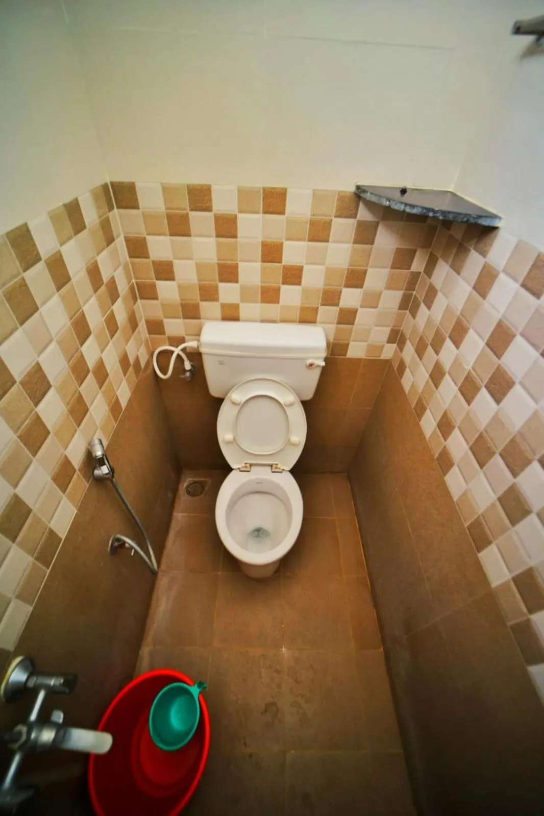 Shower in CM Stays Service Apartment - Near Chennai Airport - Pallavaram