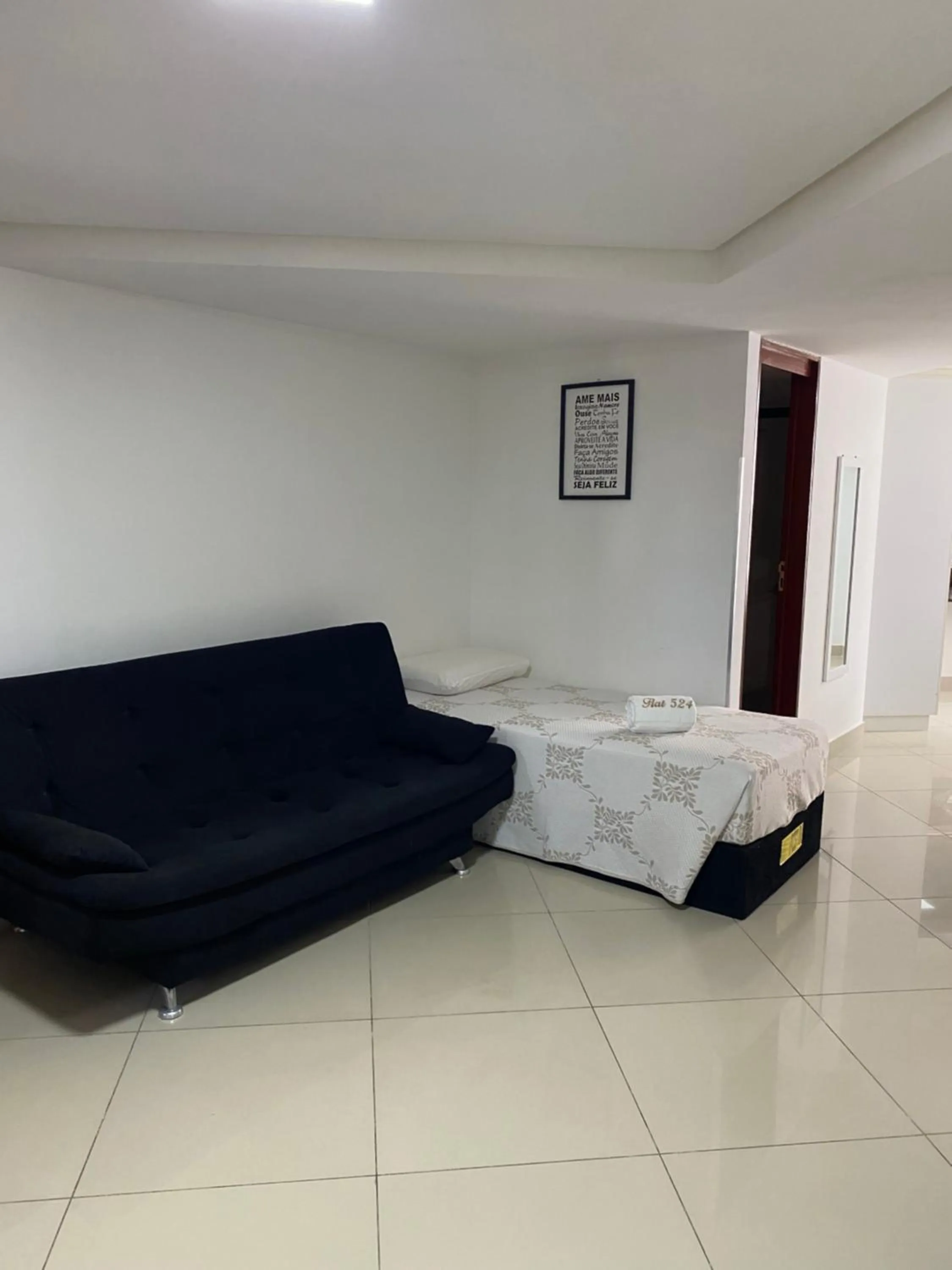 Bed in Gold Flat Cabo Branco