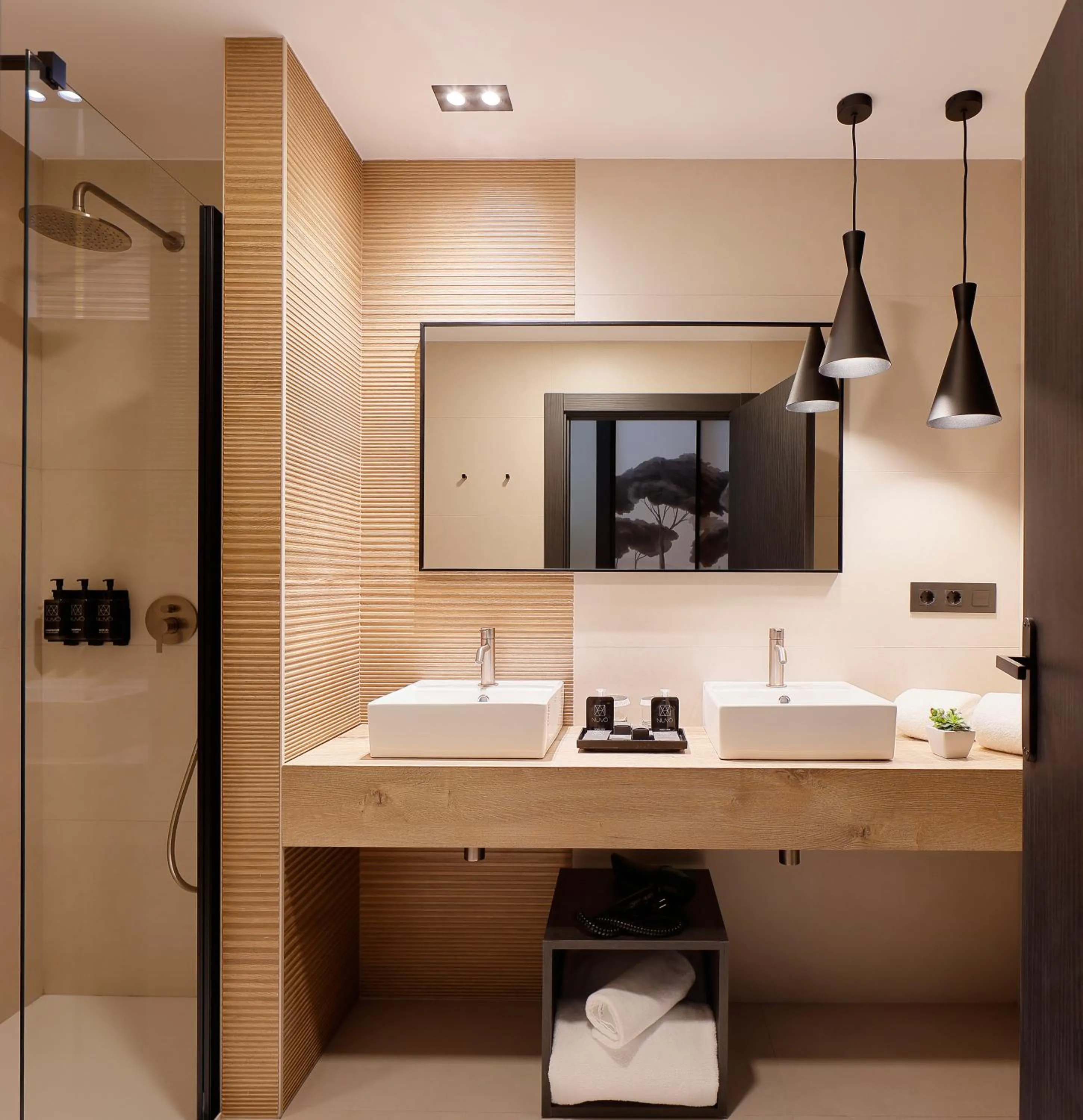 Shower in Nuvō Hotel Boutique