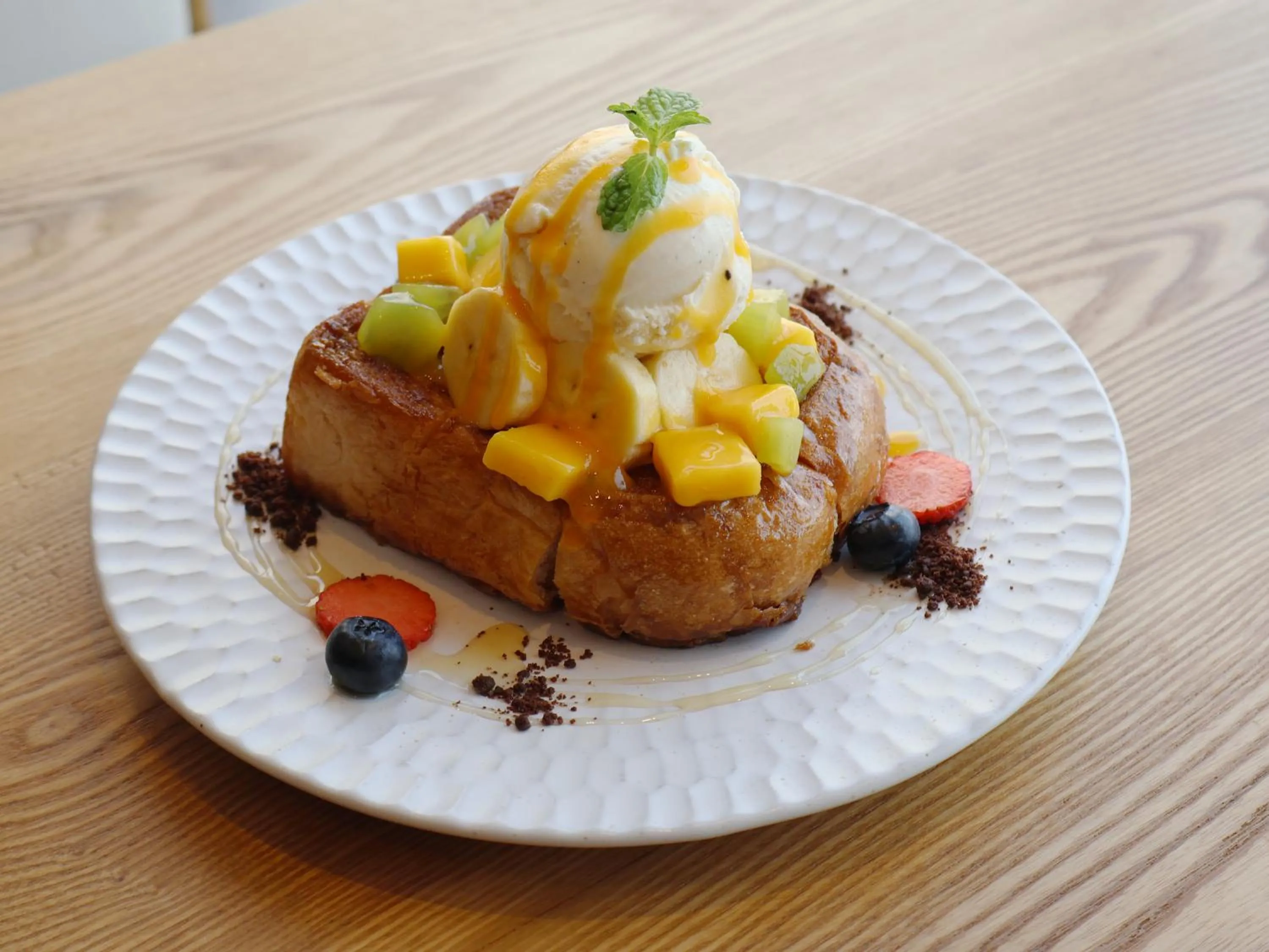 Restaurant/places to eat in Beyond Skywalk Nangshi