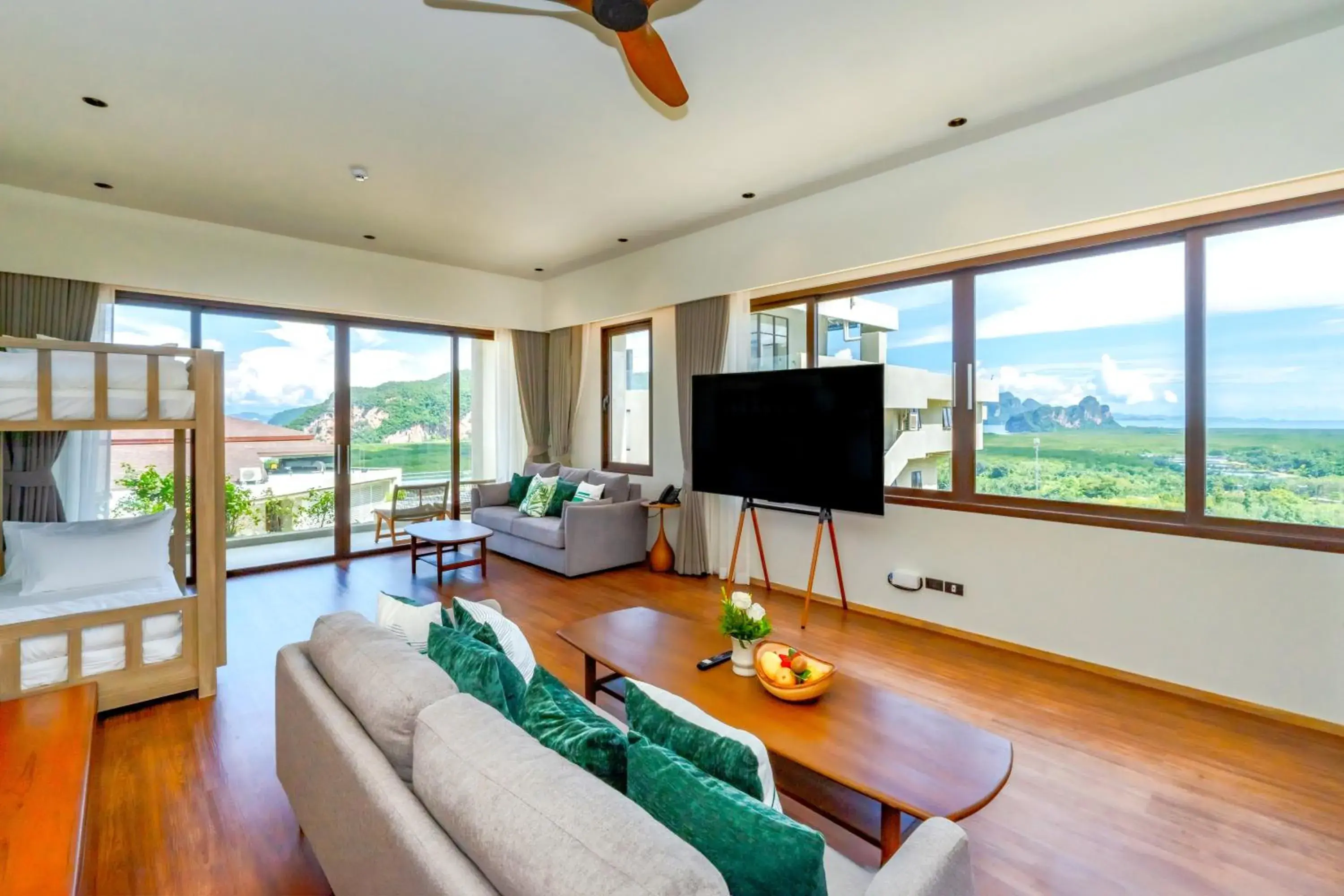 Deluxe Family Room in Beyond Skywalk Nangshi Deluxe Family Room in Beyond Skywalk Nangshi