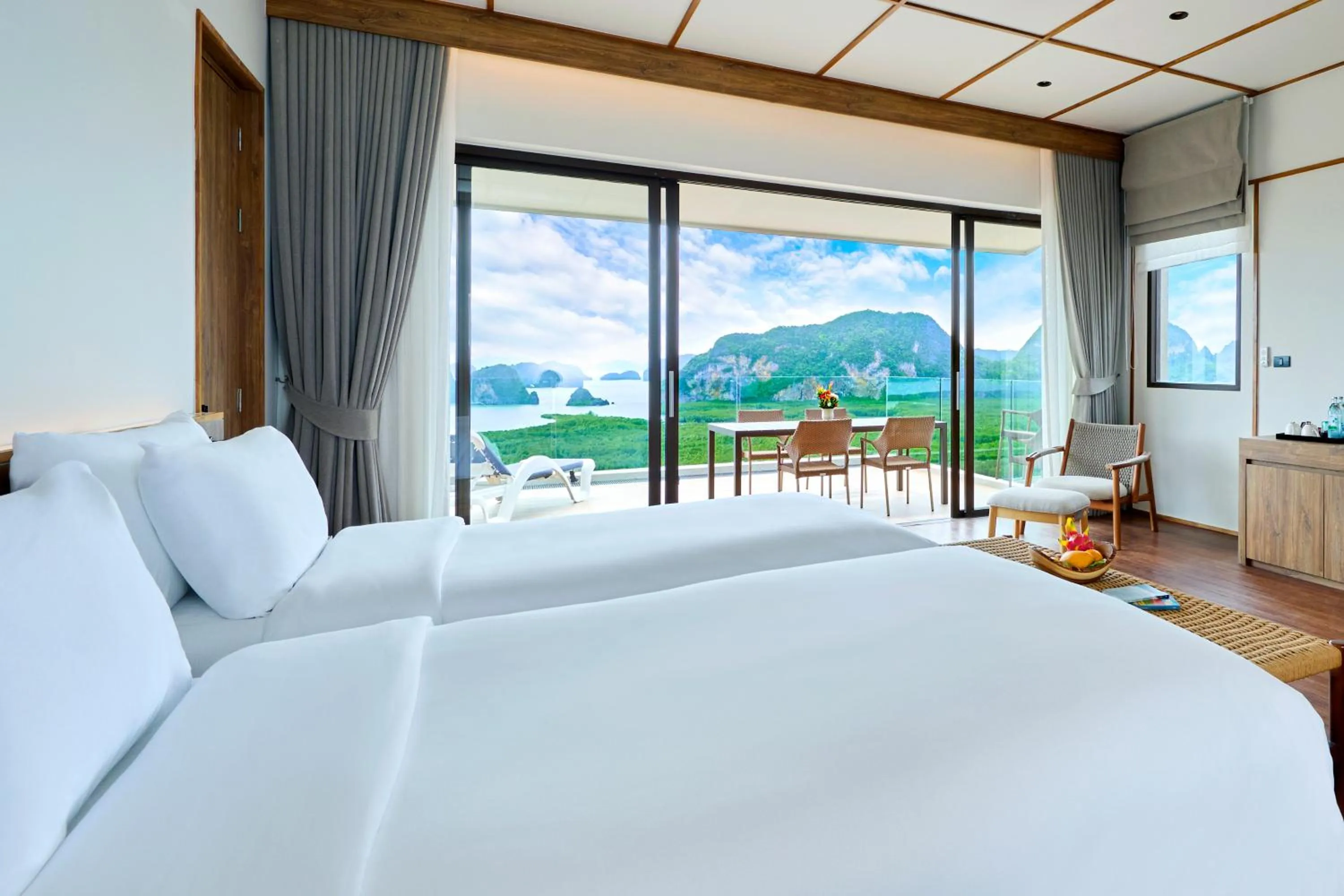Natural landscape, Bed in Beyond Skywalk Nangshi