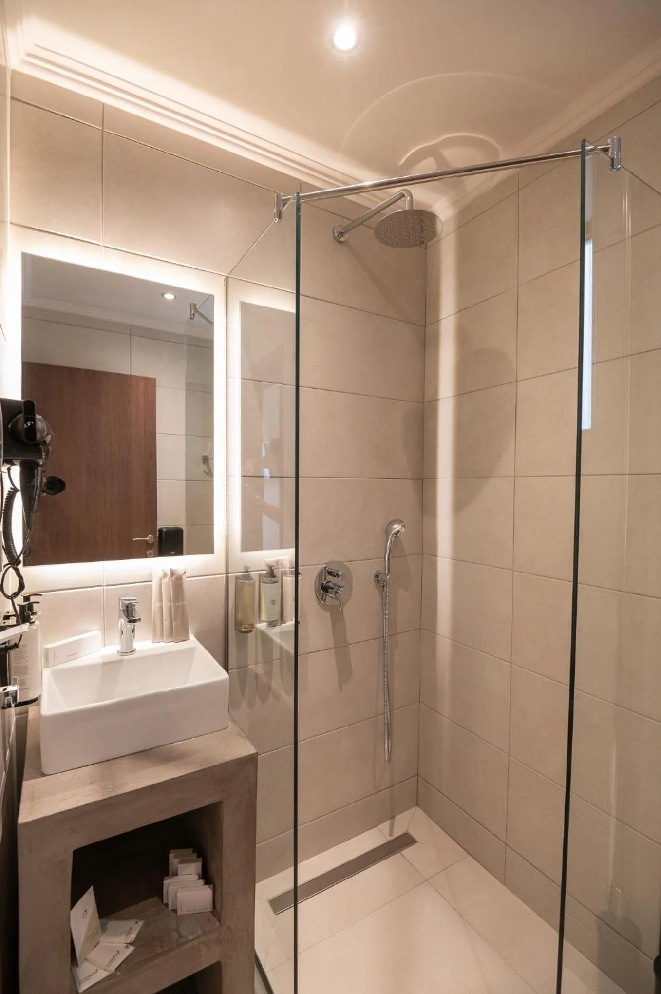 Bathroom in IRA - ΗΡΑ Hotel