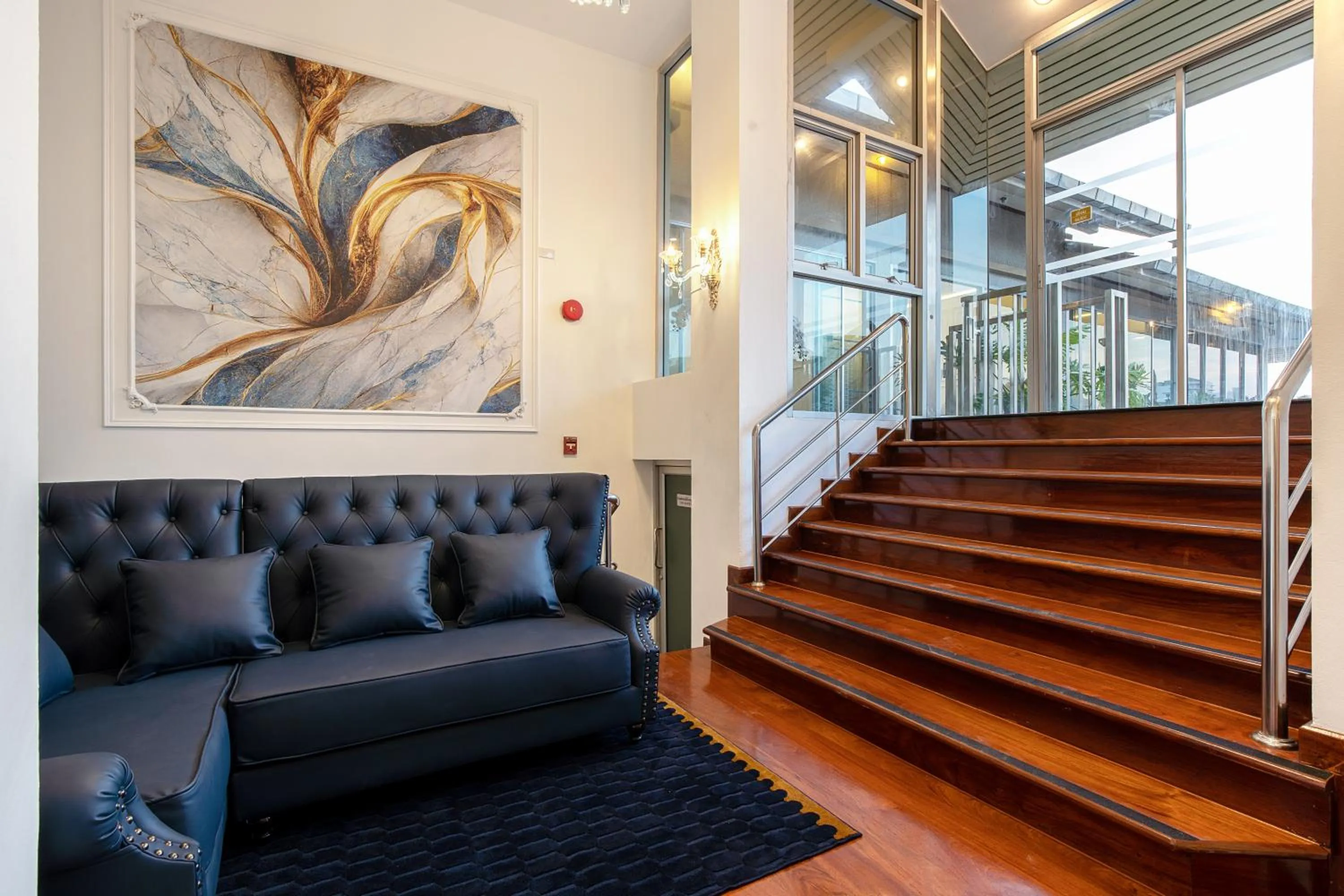 elevator in Capitel Rama 4