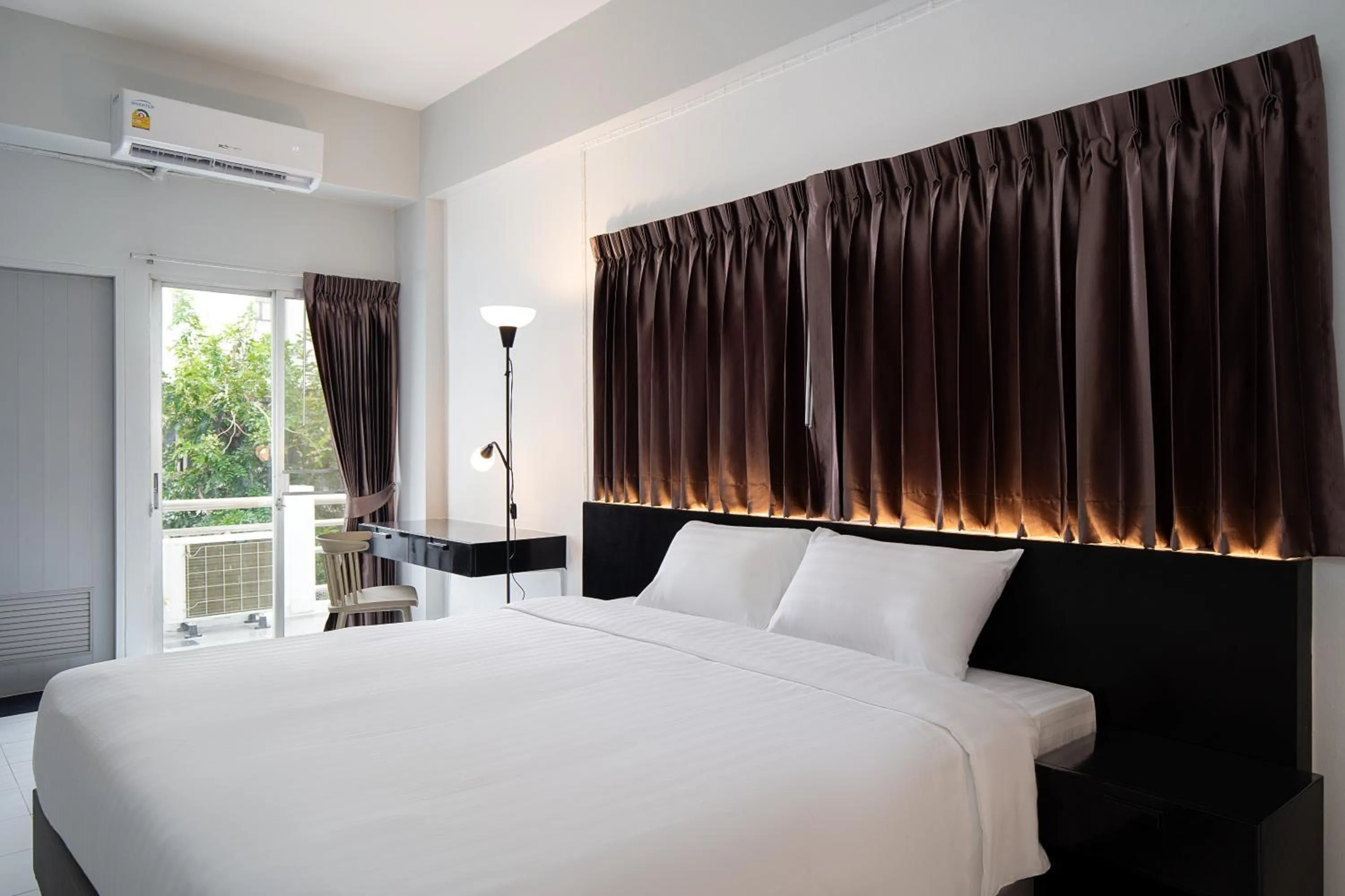 Bed in Capitel Rama 4