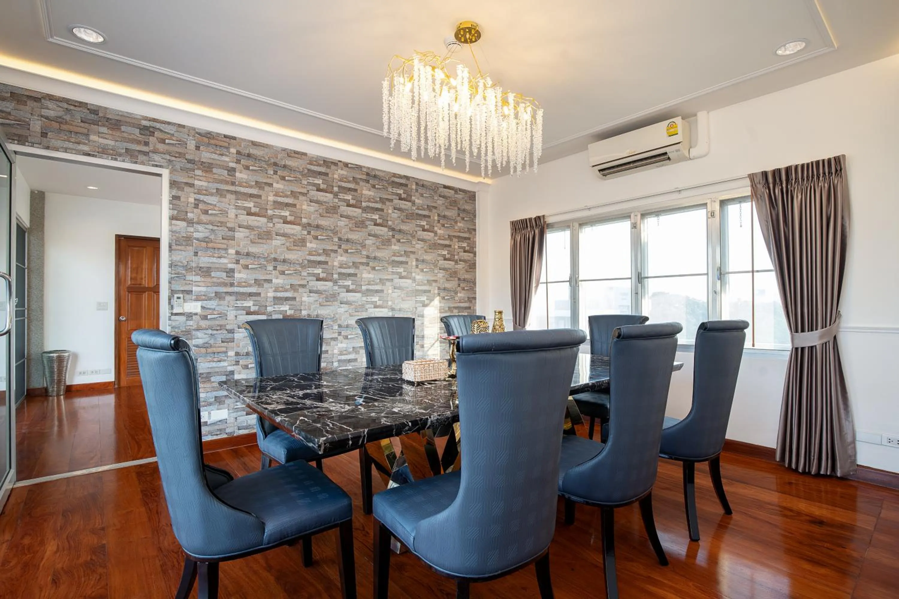 Living room in Capitel Rama 4