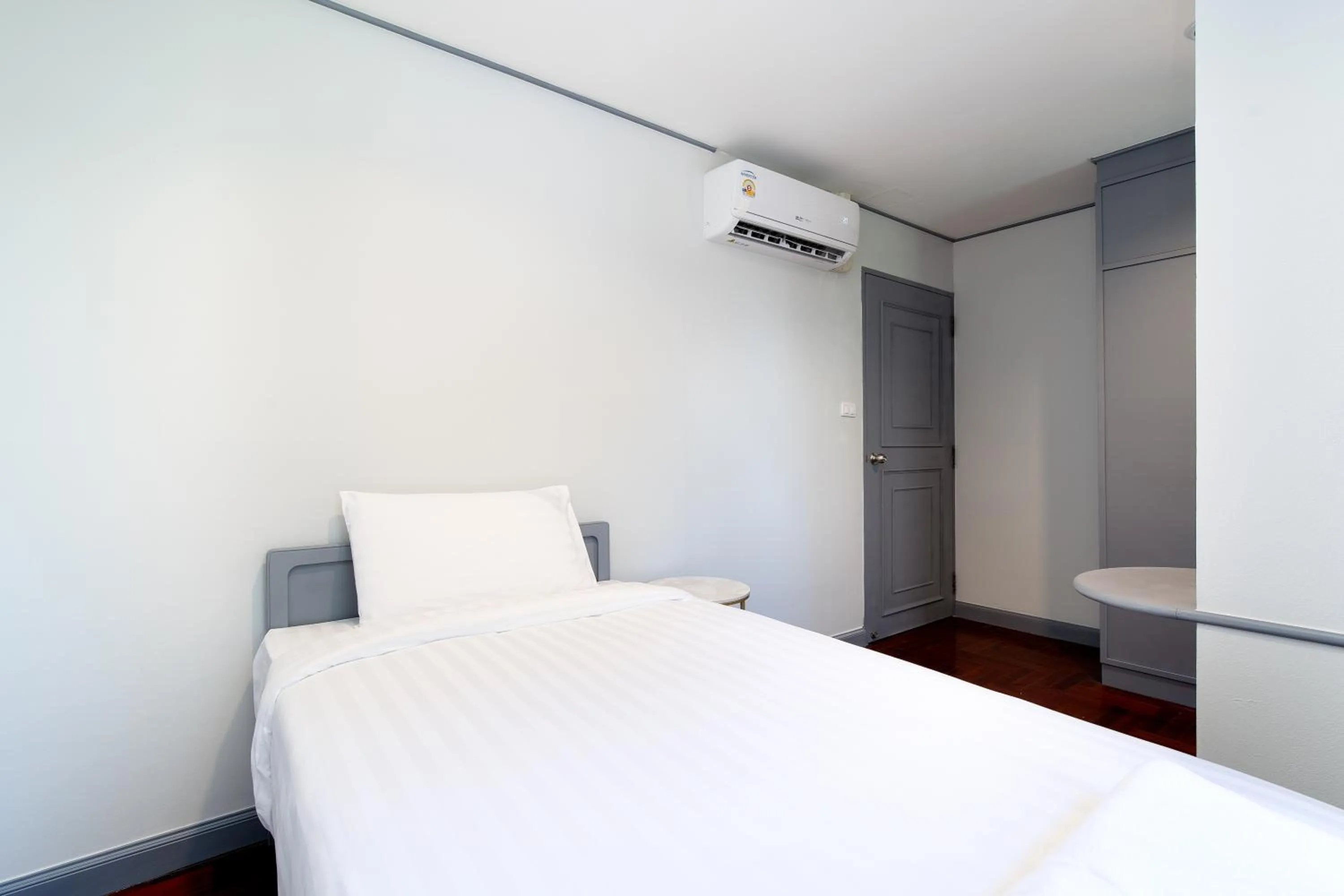 Bed in Capitel Rama 4