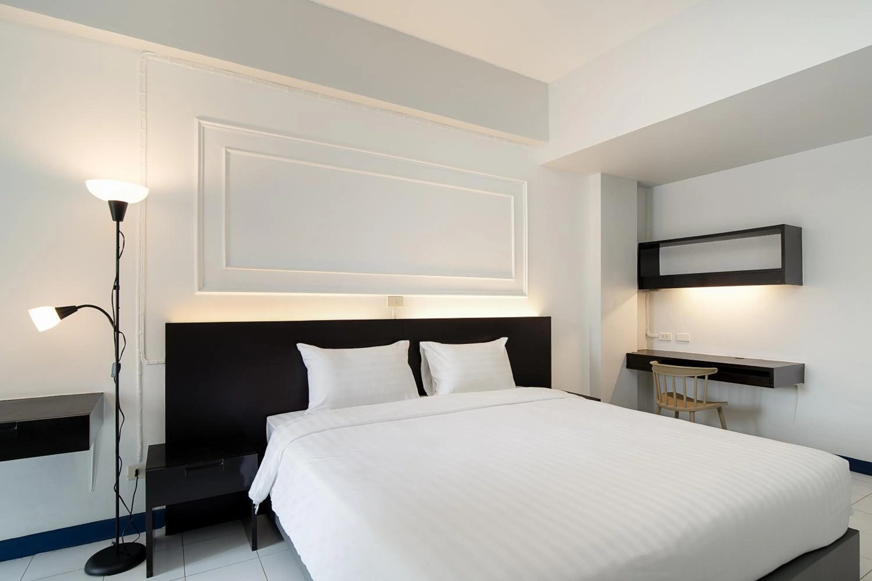 Bedroom, Bed in Capitel Rama 4