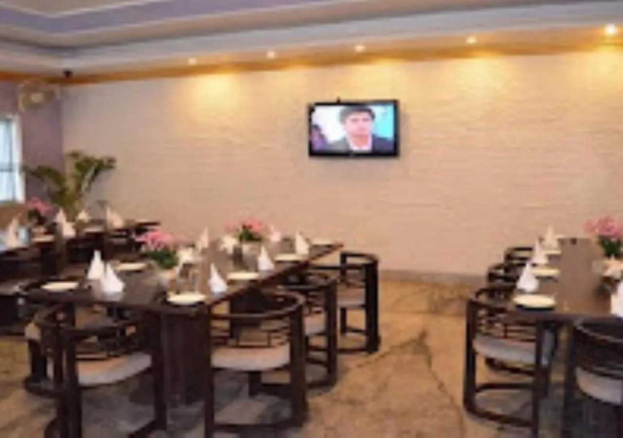 Restaurant/places to eat in Hotel R.K.Palace Jharkhand