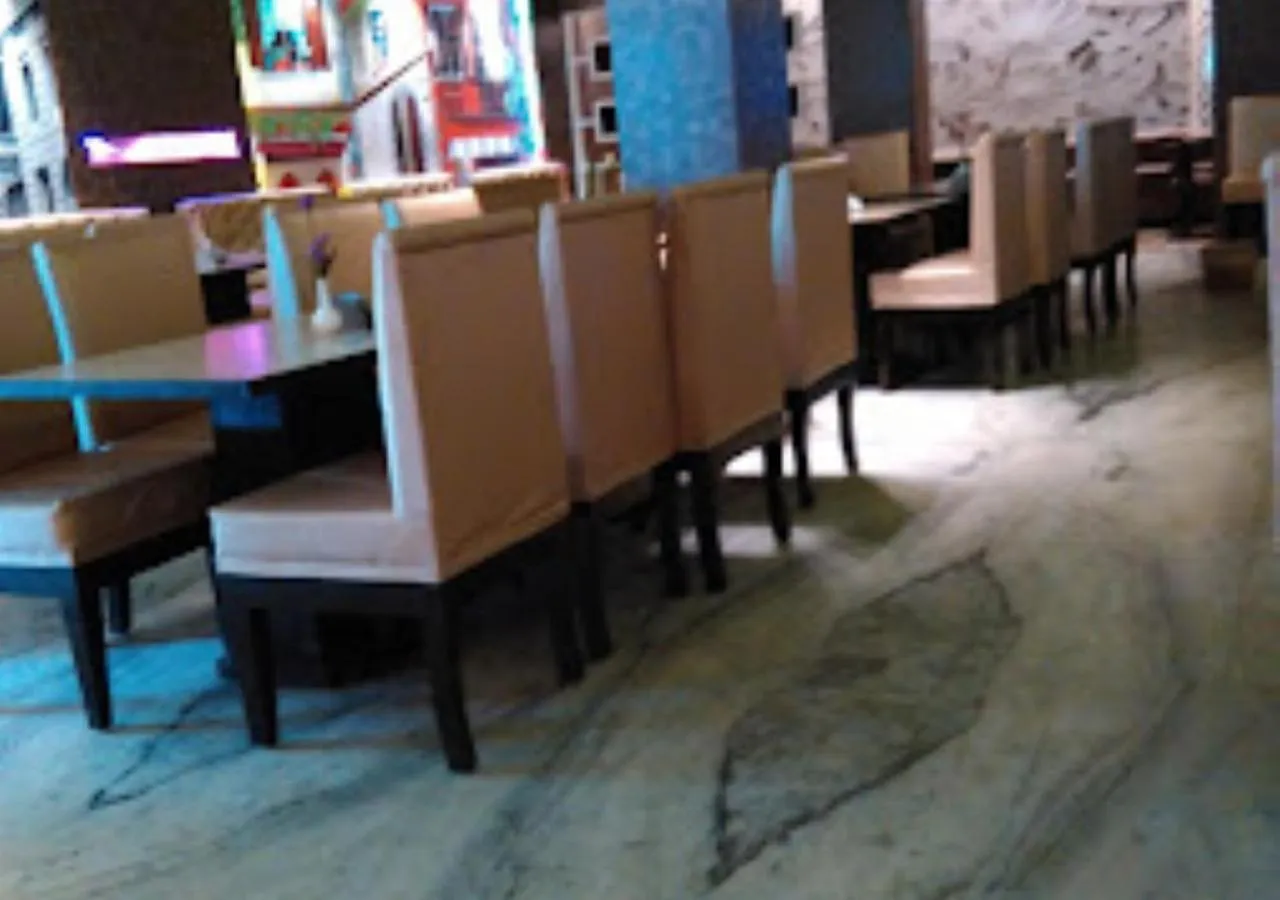 Restaurant/places to eat in Hotel R.K.Palace Jharkhand