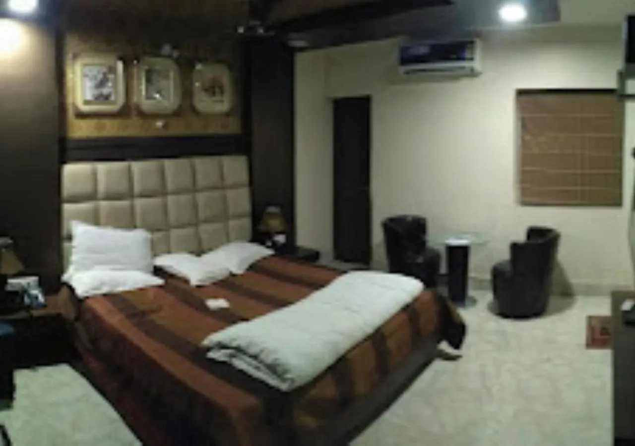 Bed in Hotel R.K.Palace Jharkhand