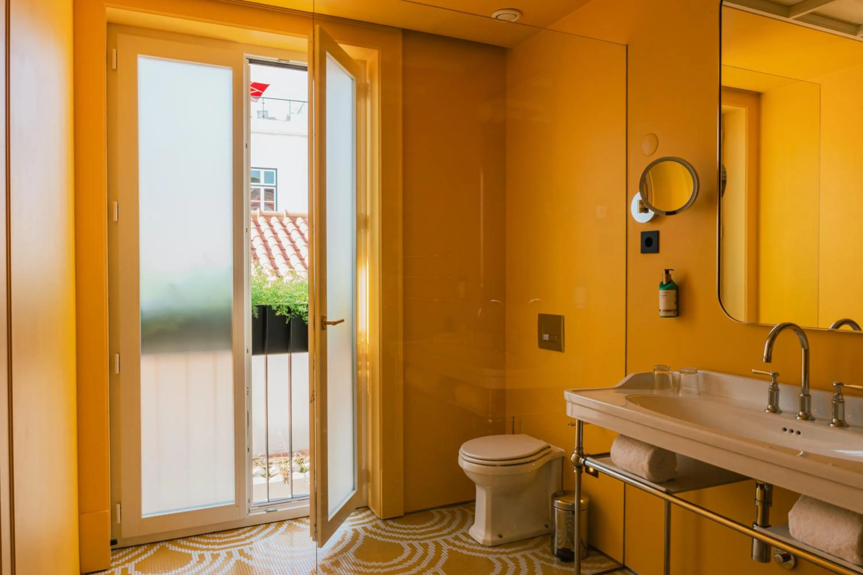 Bathroom in Art Legacy Hotel Baixa-Chiado