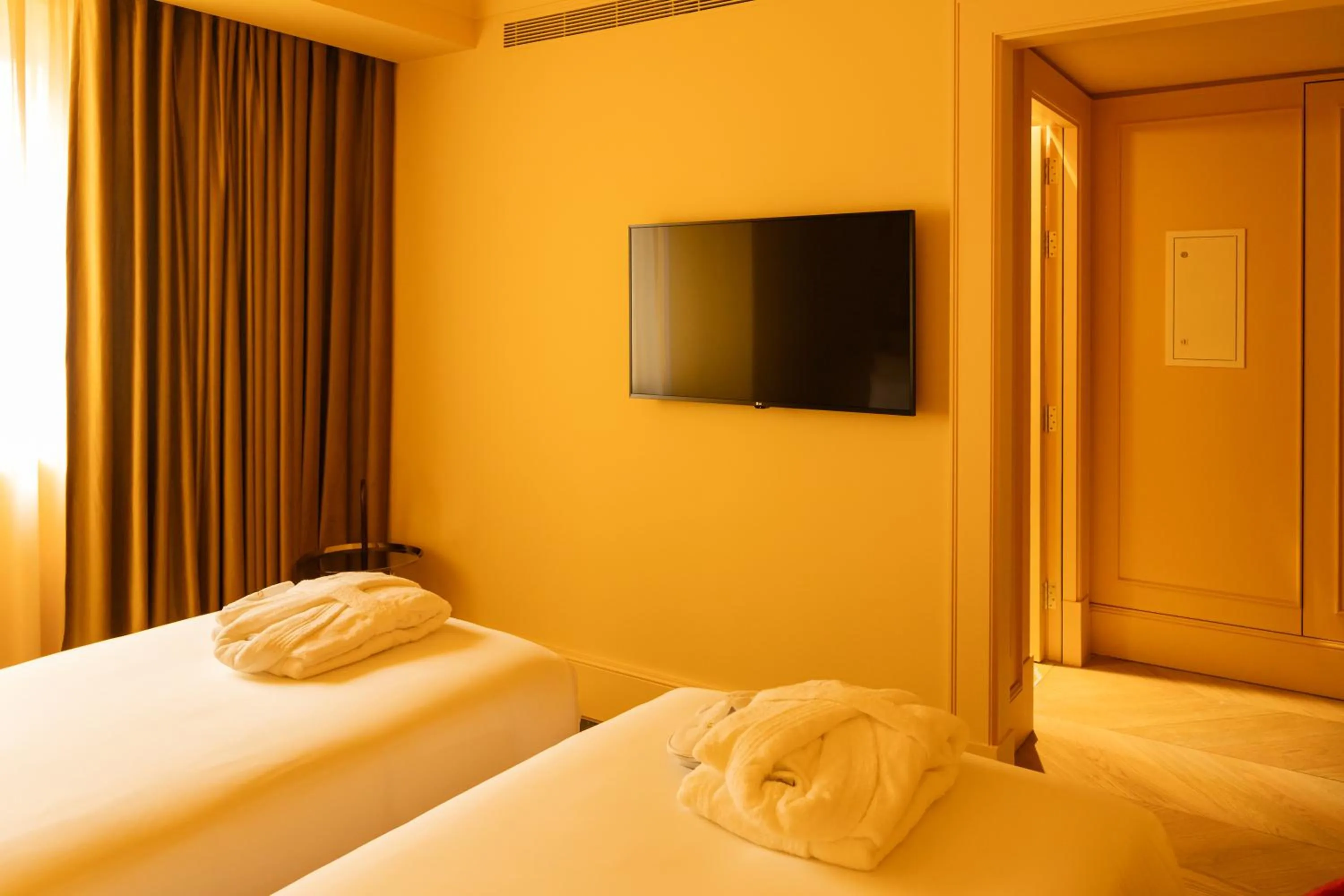 TV and multimedia, Bed in Art Legacy Hotel Baixa-Chiado