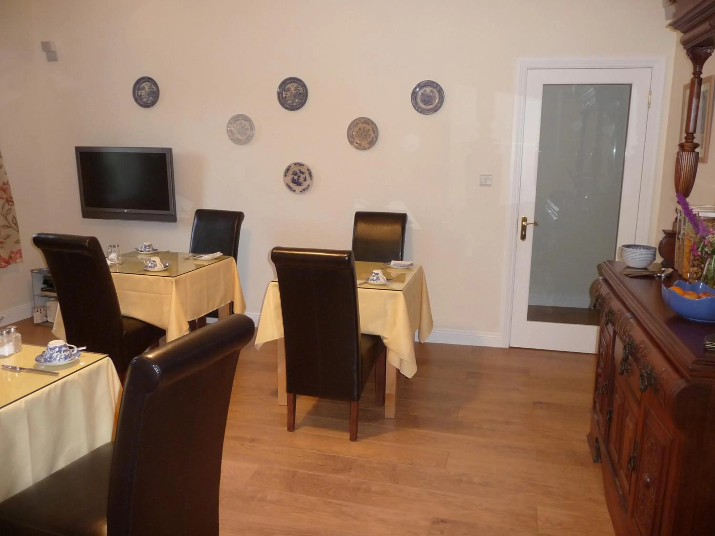 Communal lounge/ TV room in Cois Na hAbhann