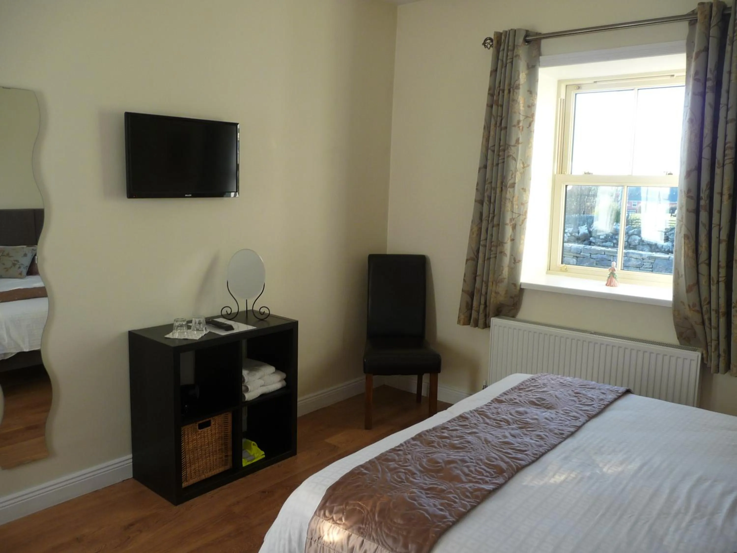 Bedroom in Cois Na hAbhann