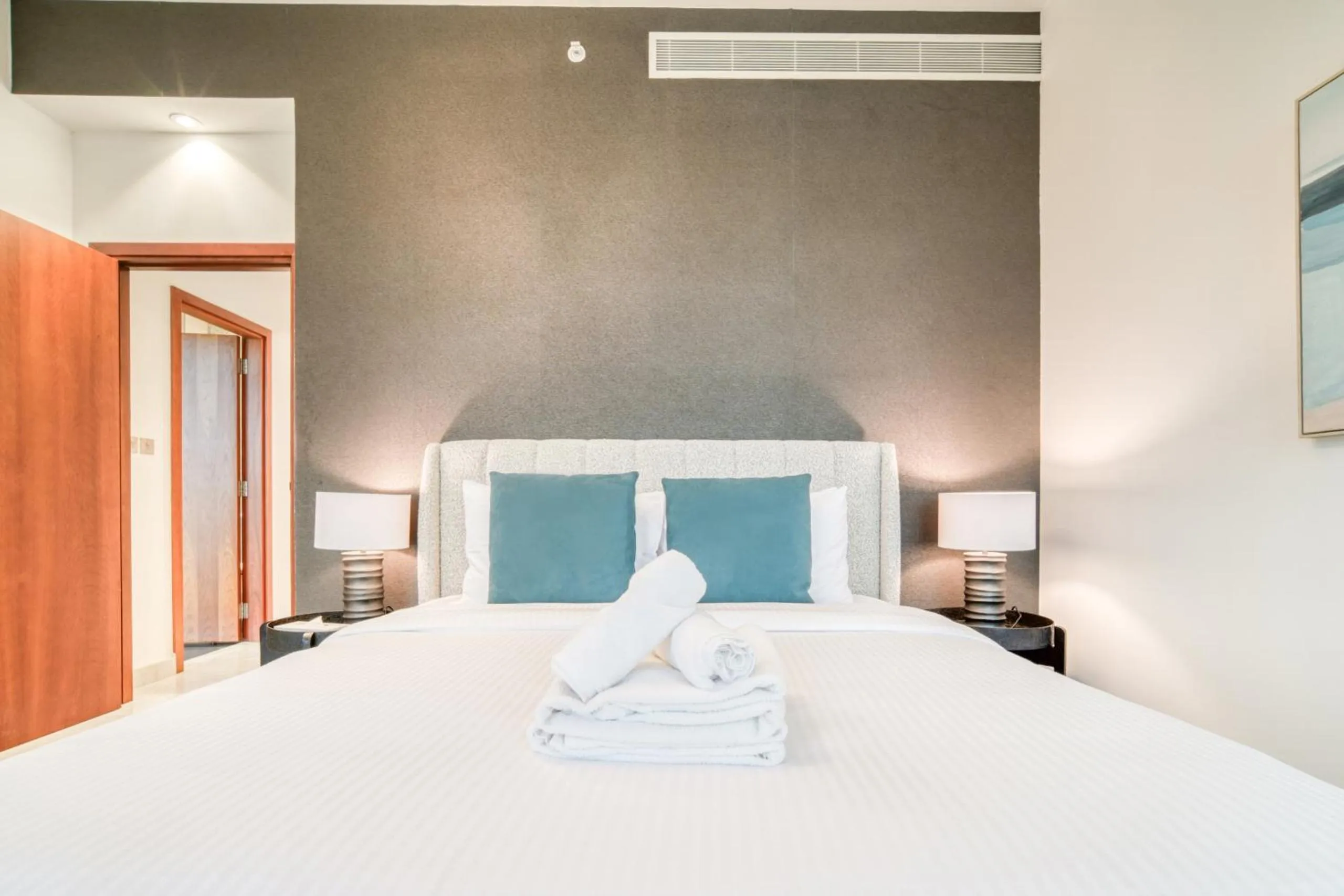 Bed in Central Park Towers, City View - DIFC - Mint Stay