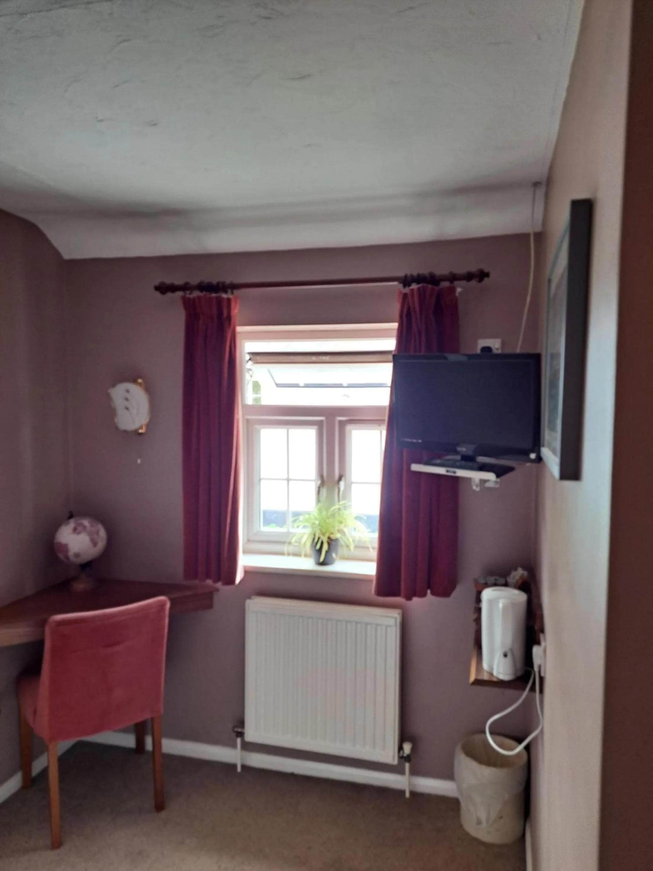 Bedroom in The Prince of Wales