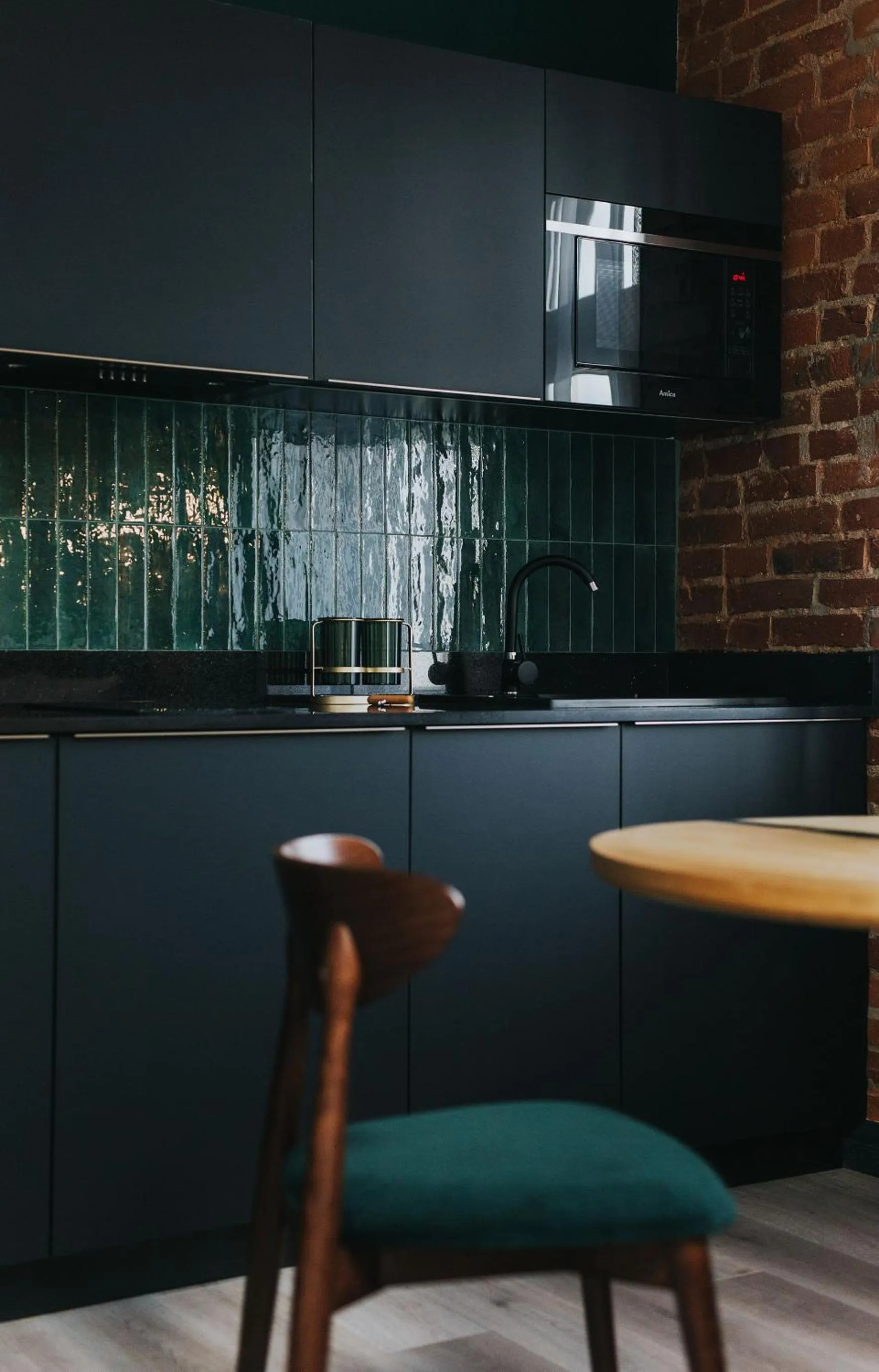 Kitchen or kitchenette in Apartamenty BIBLIO