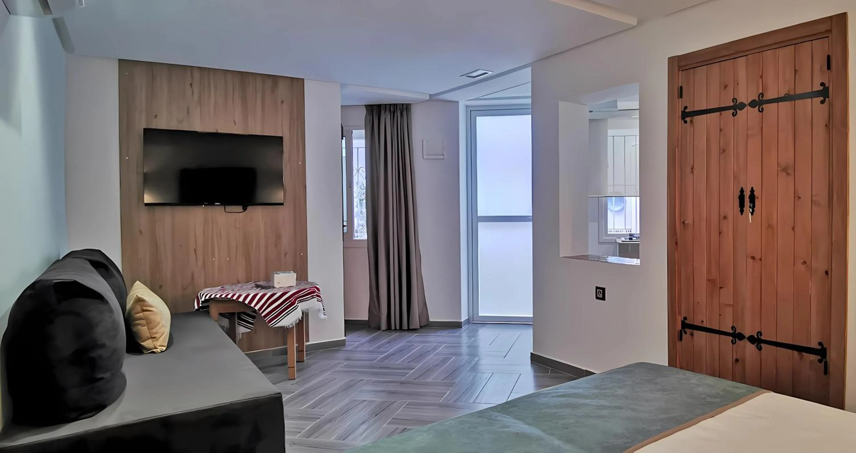 TV and multimedia in Aparthotel Dar Nowara Chaouen