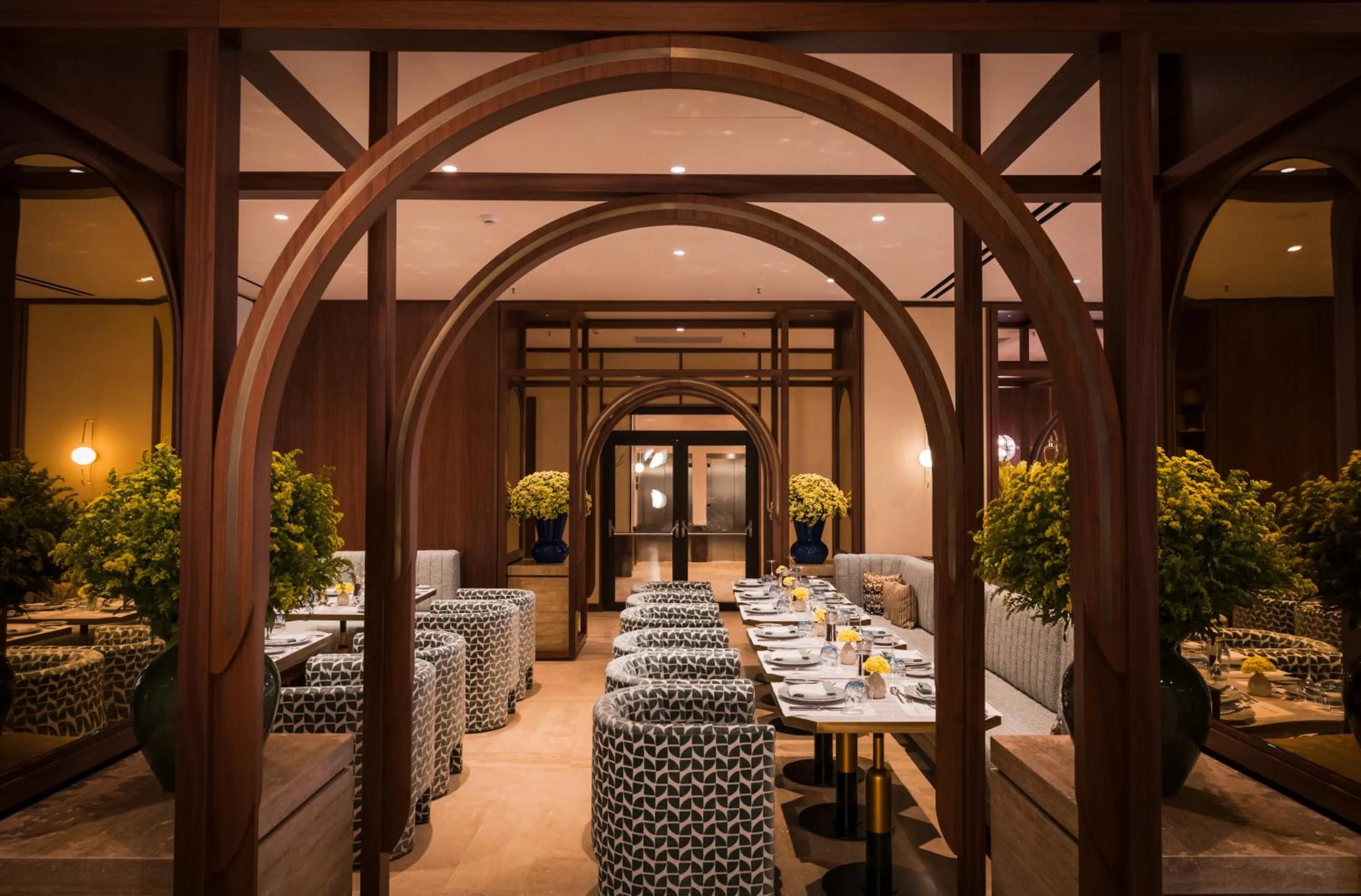 Restaurant/places to eat in Mitsis N'U Piraeus Port