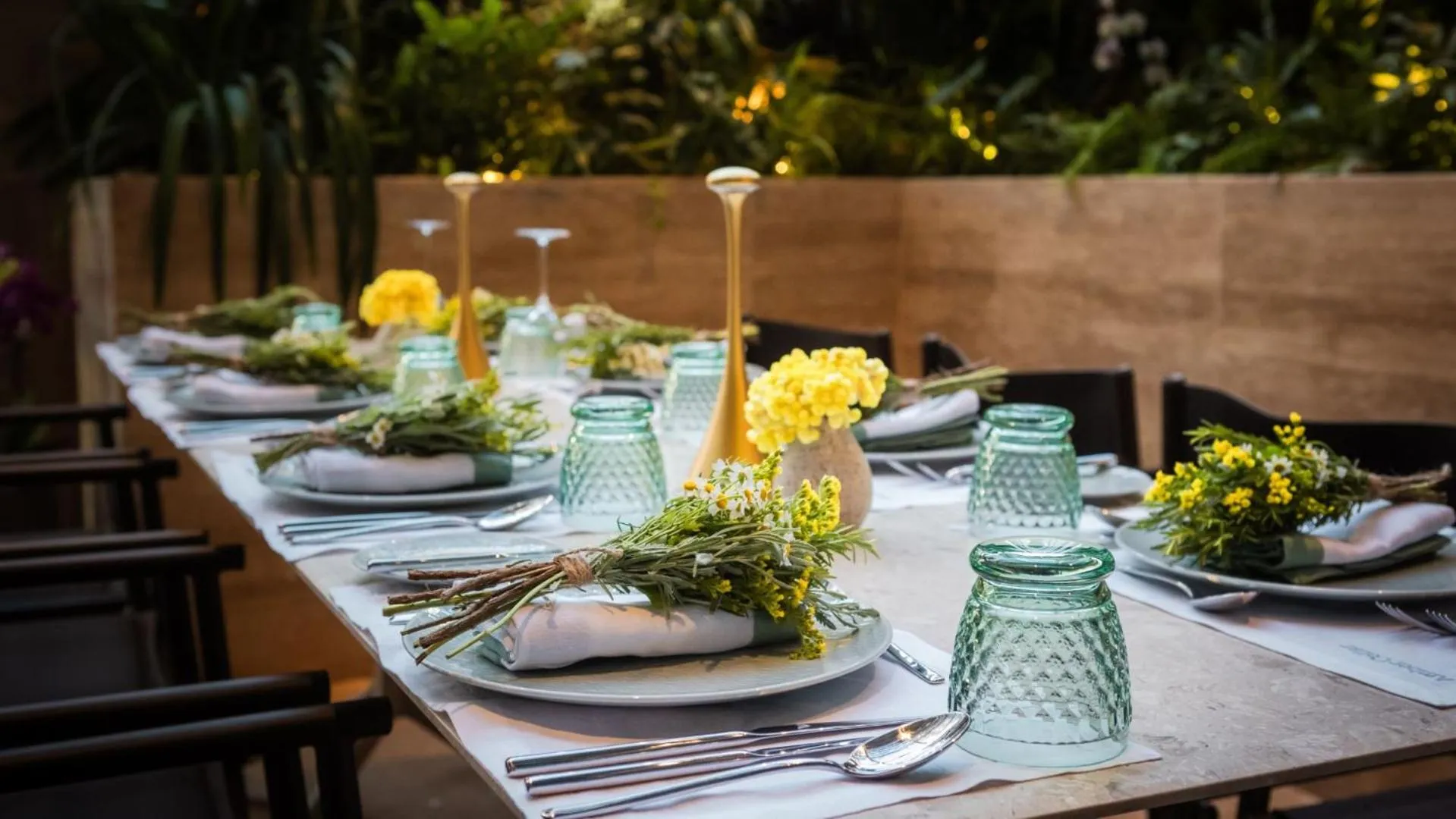 Food in Mitsis N'U Piraeus Port