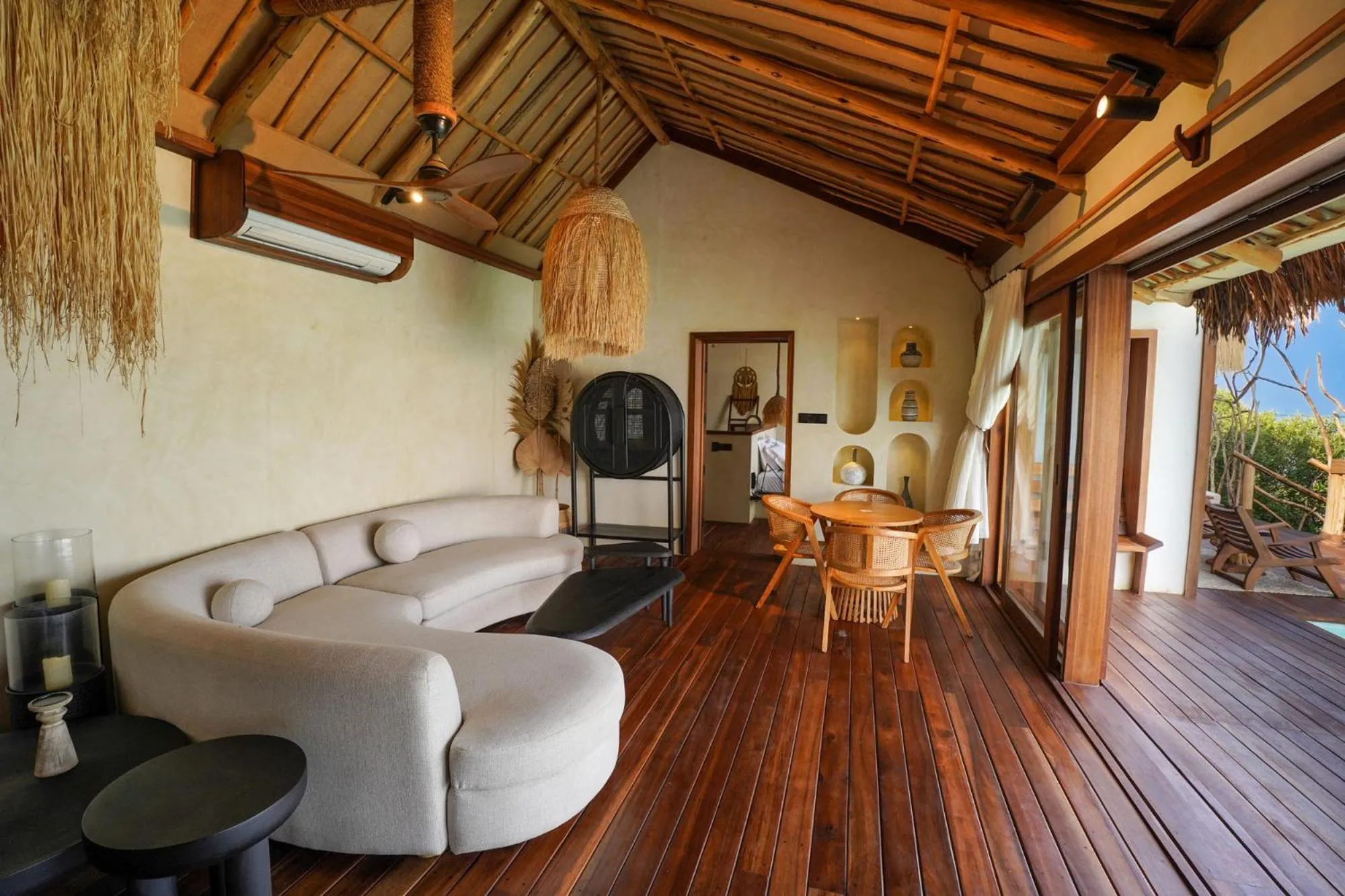 TV and multimedia in Casa Mikoko Resort