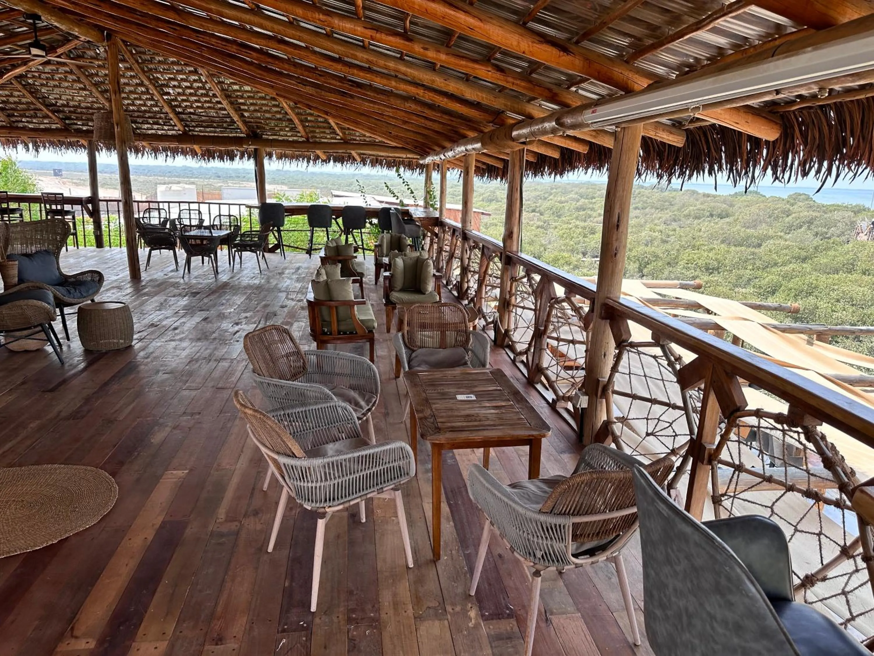 Restaurant/places to eat in Casa Mikoko Resort