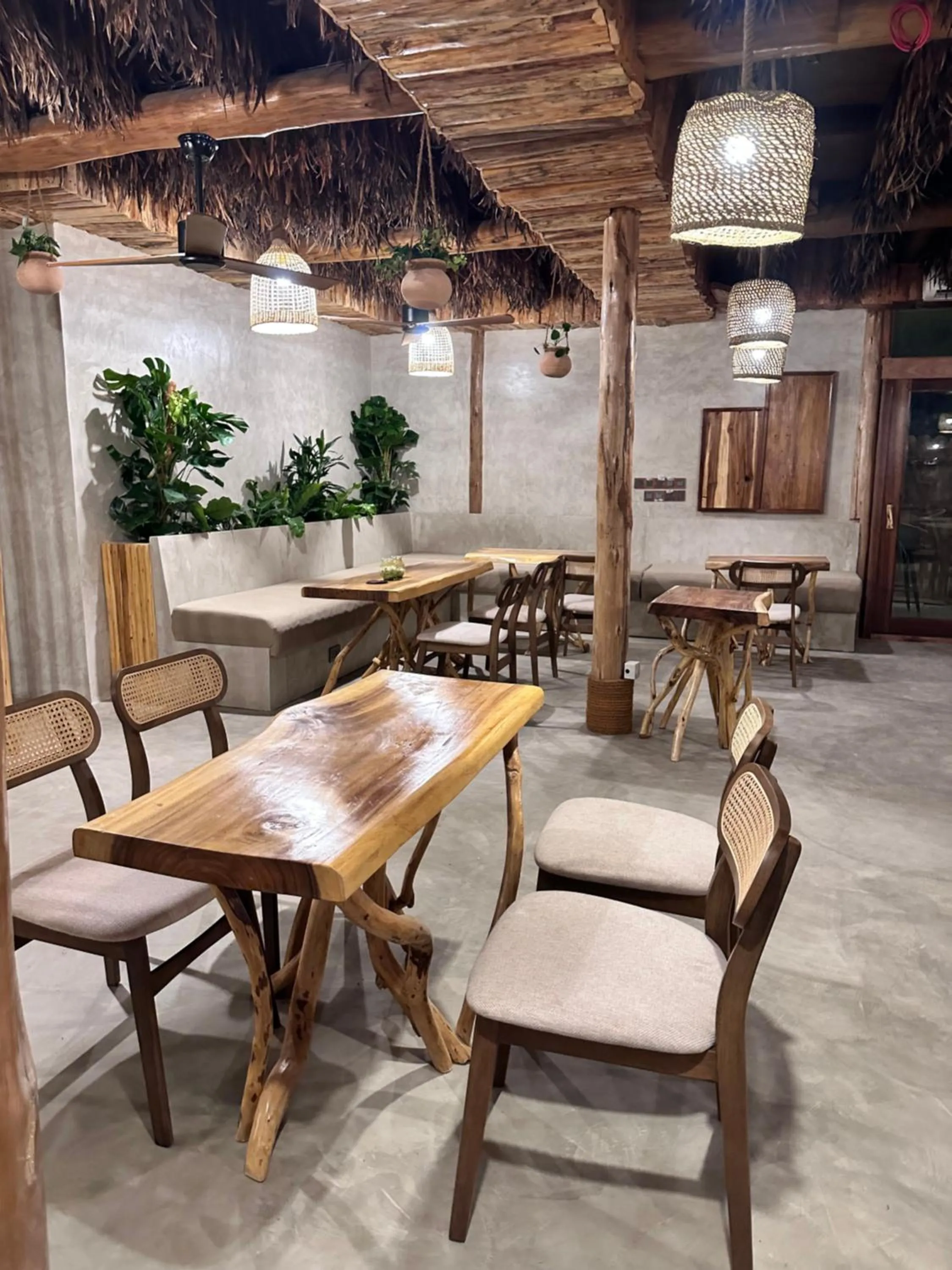 Restaurant/places to eat in Casa Mikoko Resort