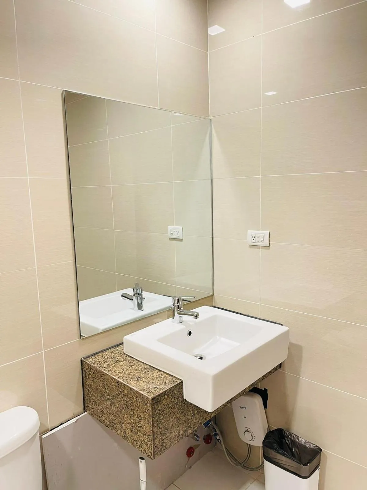 Mactan Newtown Beach Condo