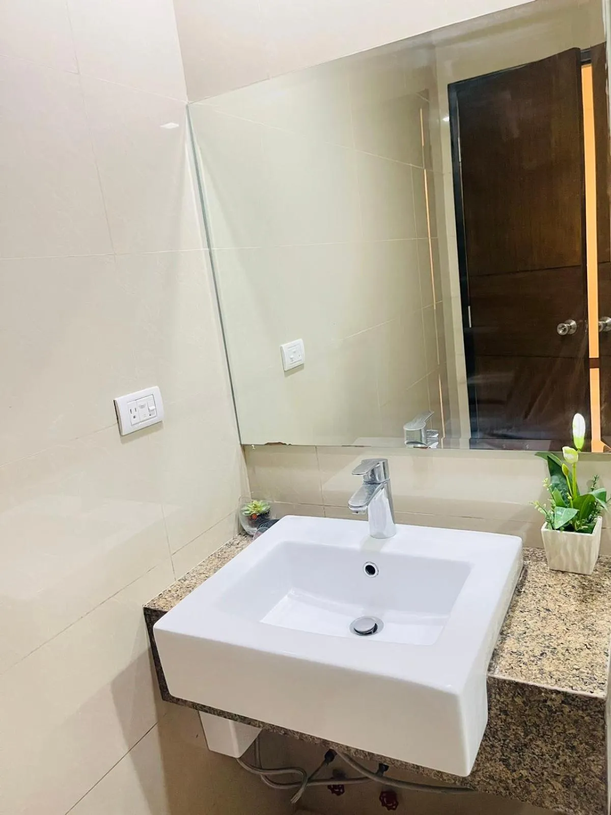 Mactan Newtown Beach Condo