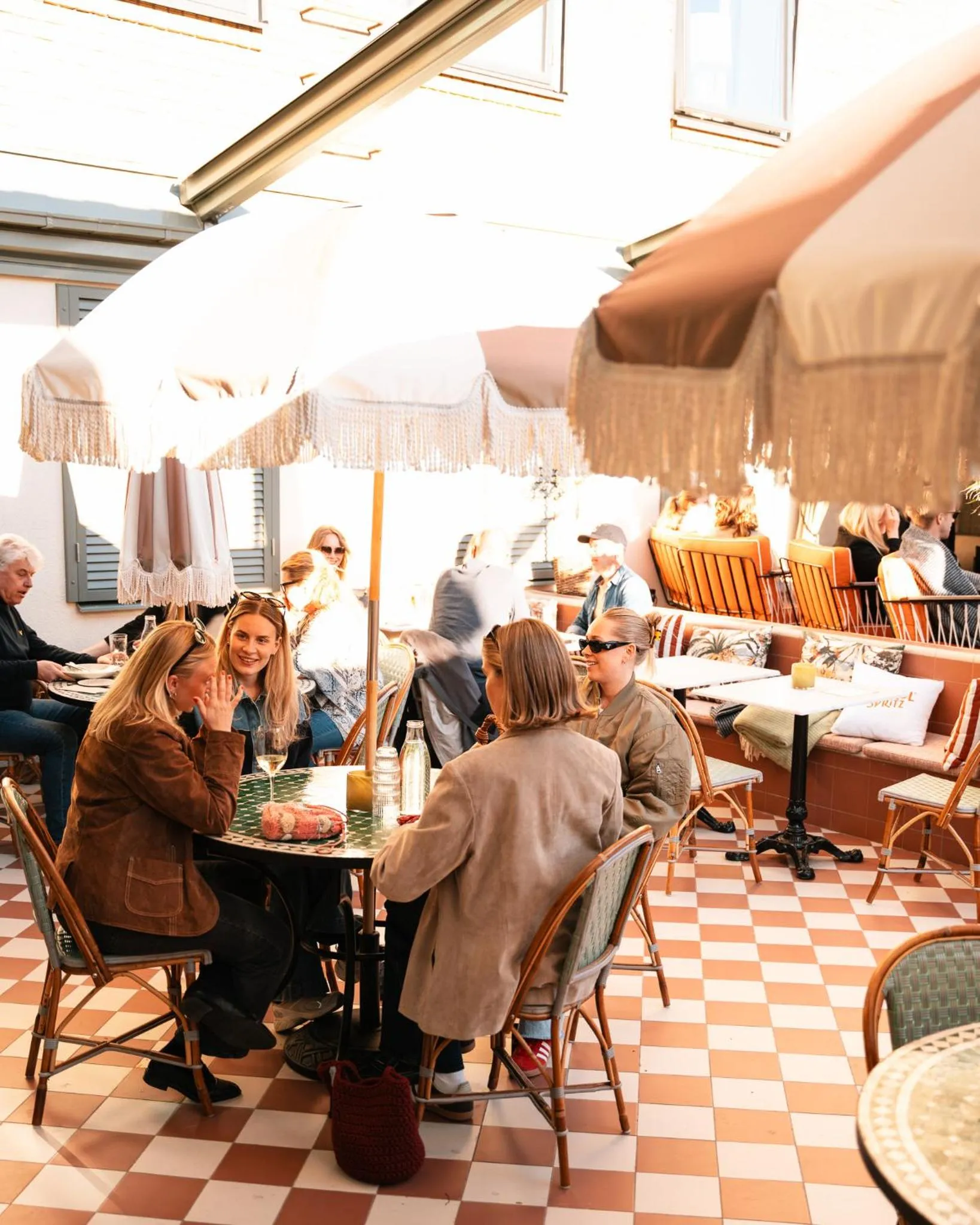 Restaurant/places to eat in Hotel Fratelli